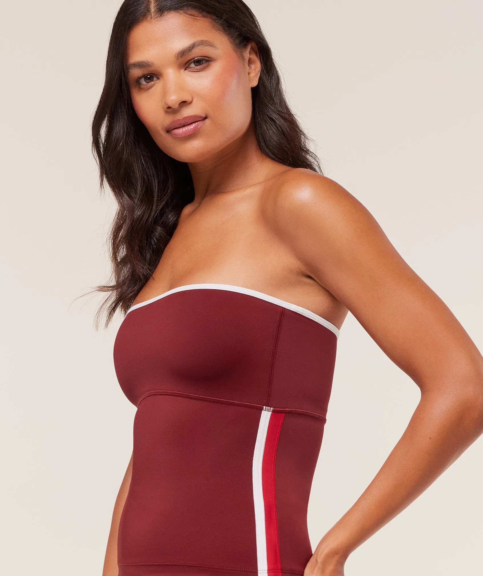 Gymshark Piping Bandeau With Shelf - Sets Red/Carmine Red/Soft White sold by Gymshark product image thumbnail 5