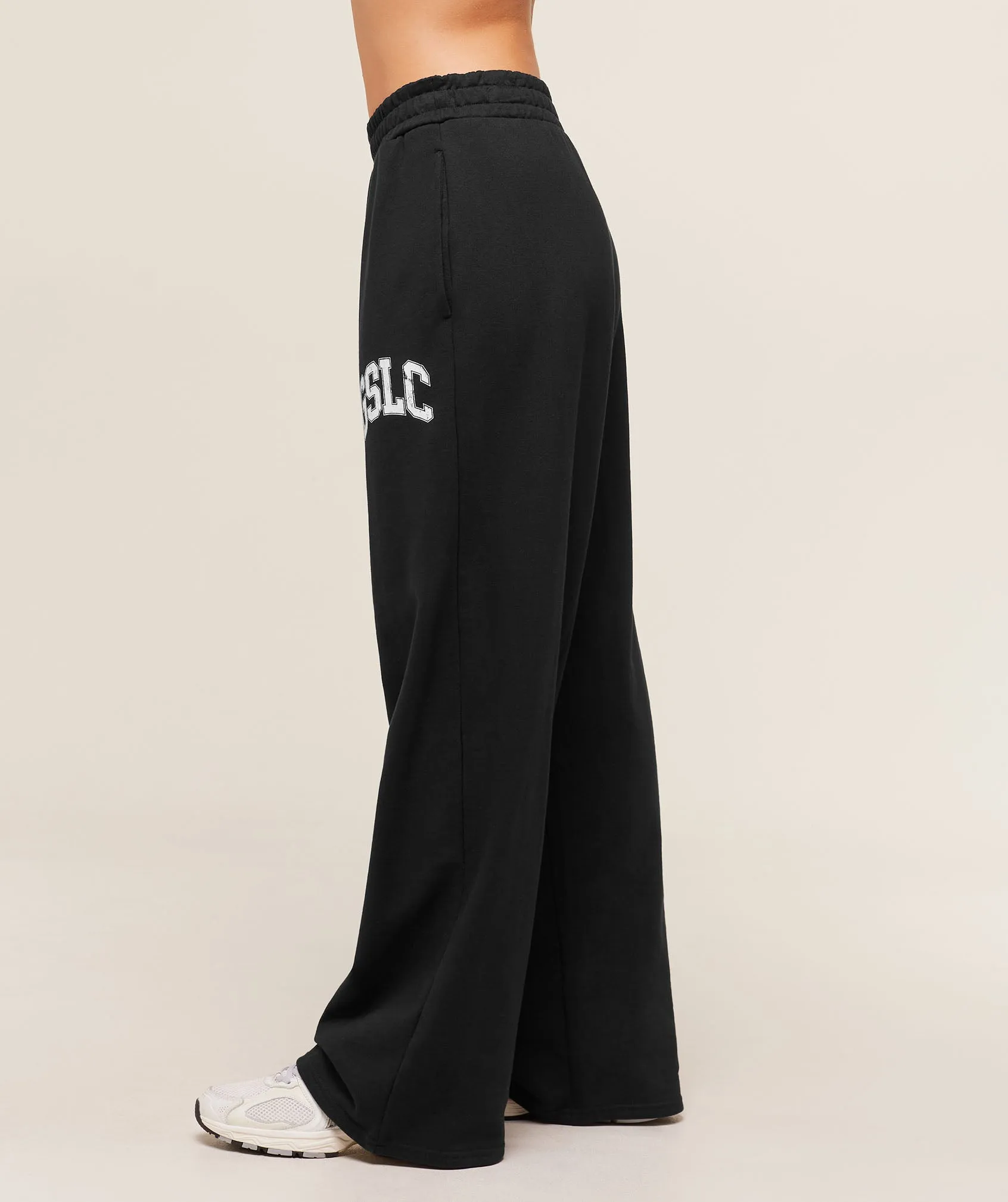 Gymshark GSLC Lifting Club Straight Leg Joggers - Black sold by Gymshark product image thumbnail 3