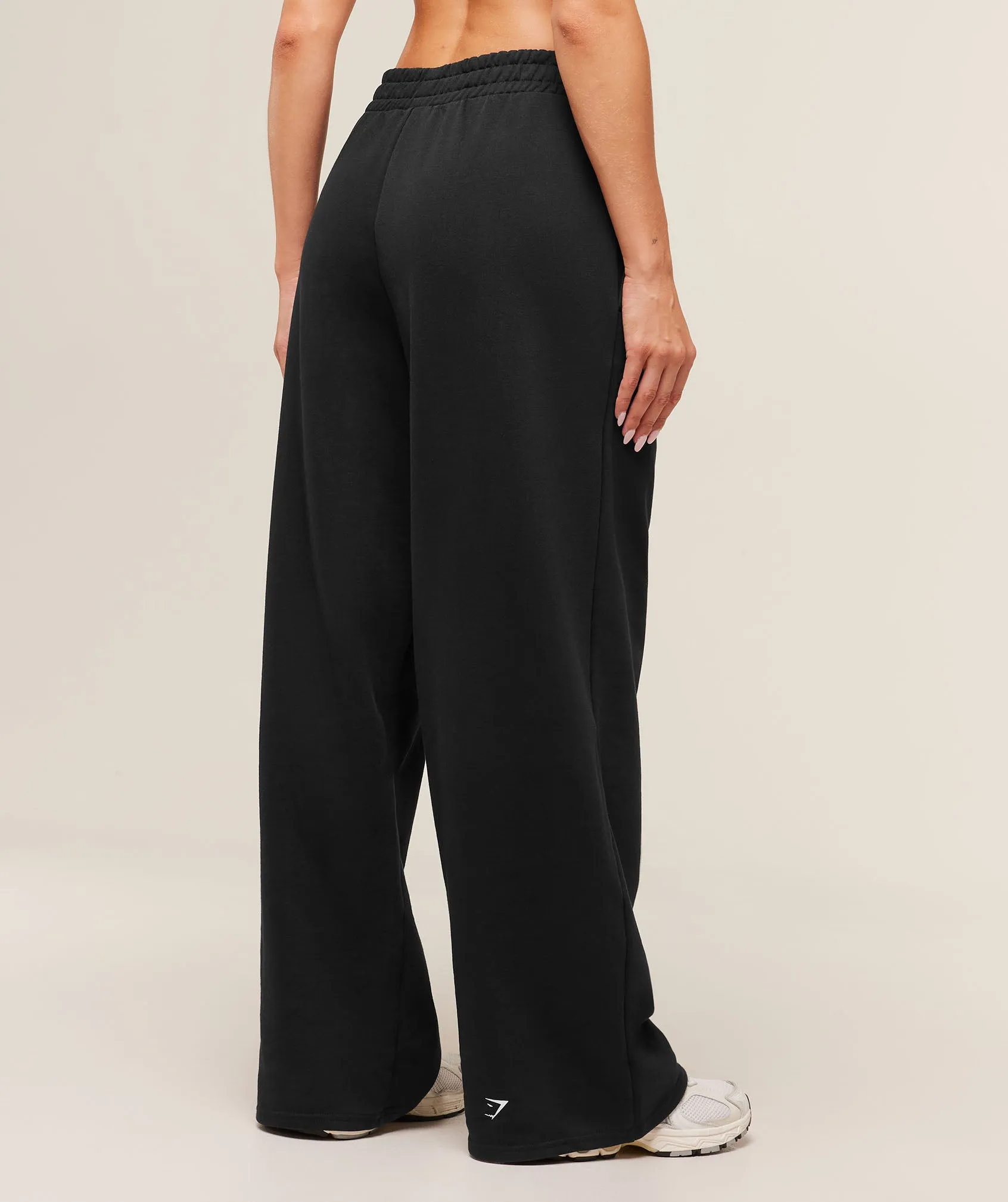 Gymshark GSLC Lifting Club Straight Leg Joggers - Black sold by Gymshark product image thumbnail 2