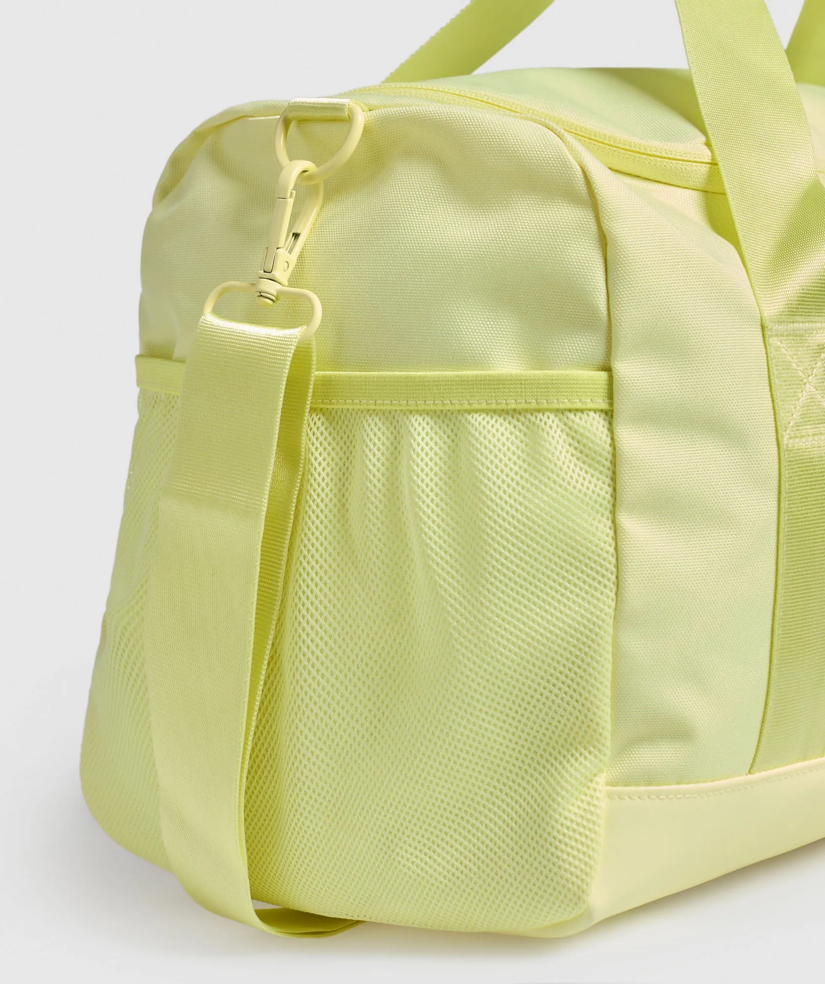 Gymshark Everyday Holdall Small - Refresh Yellow sold by Gymshark product image thumbnail 2