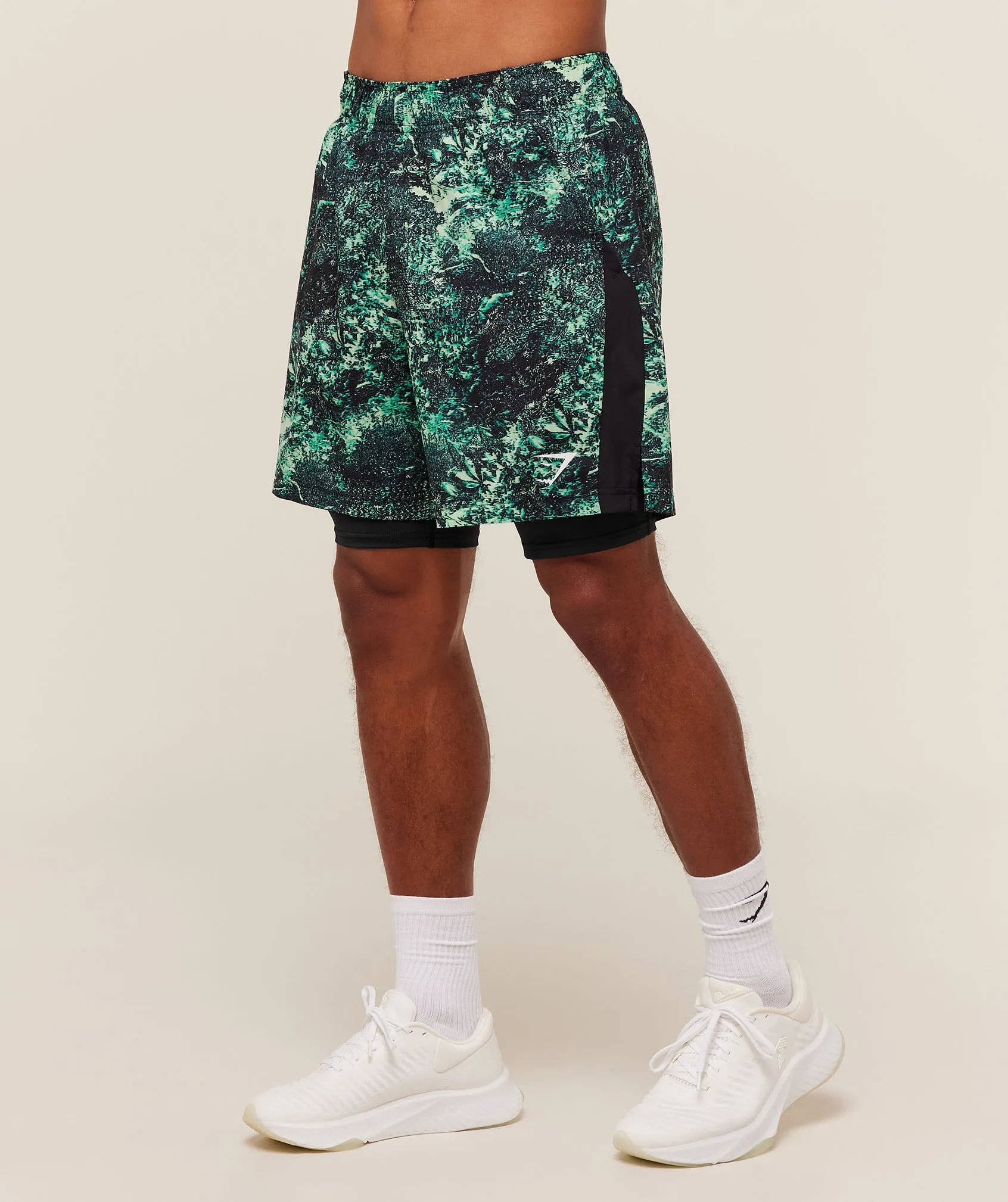 Gymshark Sport 7" 2 in 1 Shorts - Active Green/Black sold by Gymshark product image thumbnail 3