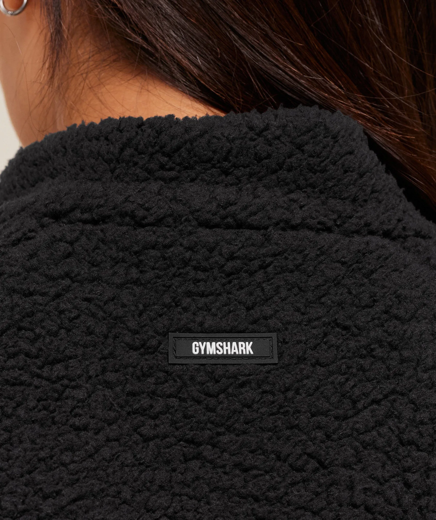 Gymshark Contrast Sherpa Jacket - Black/Graphite Grey/Oat White sold by Gymshark product image thumbnail 4