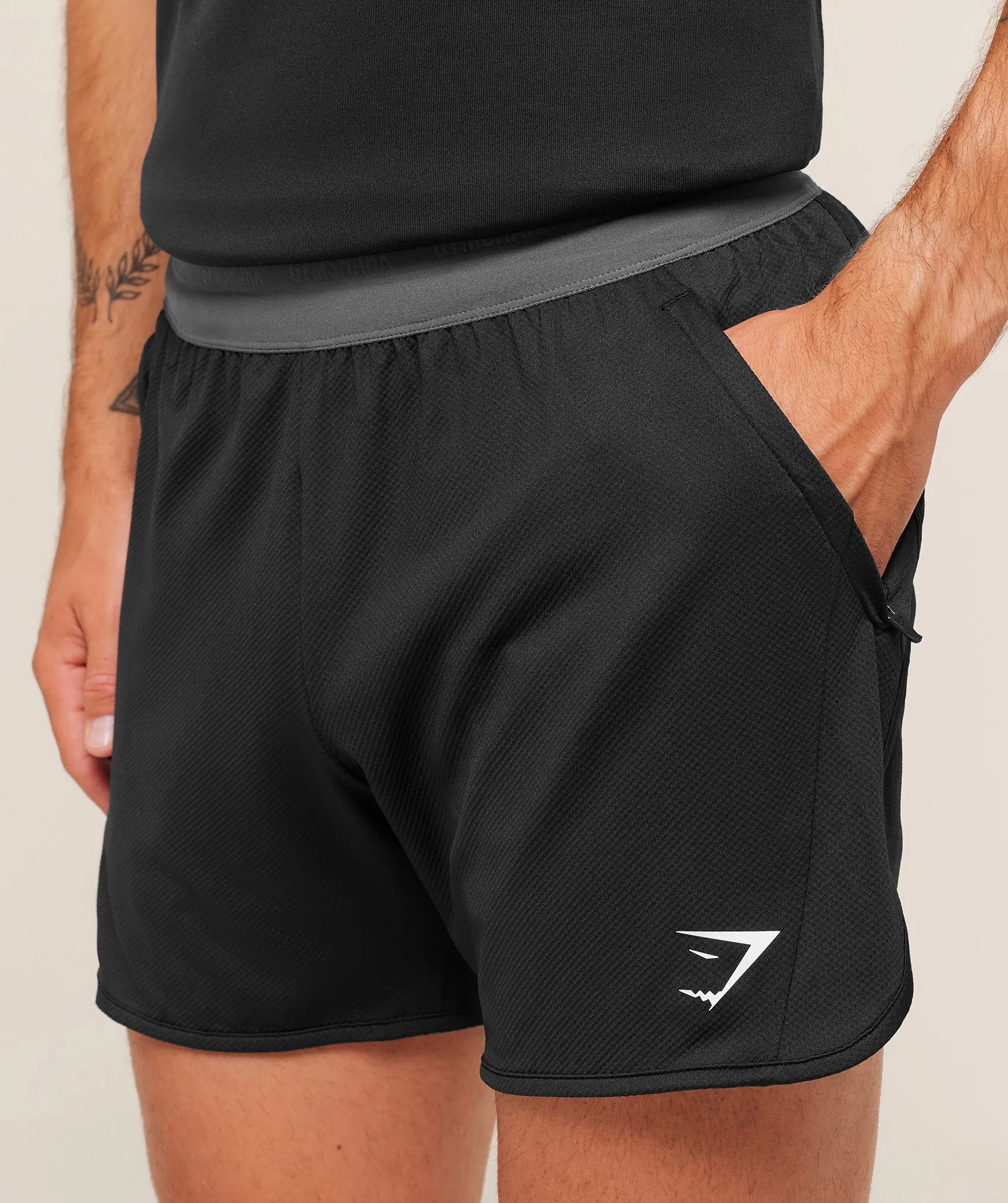 Gymshark Mesh Hybrid 5" Shorts - Black sold by Gymshark product image thumbnail 5