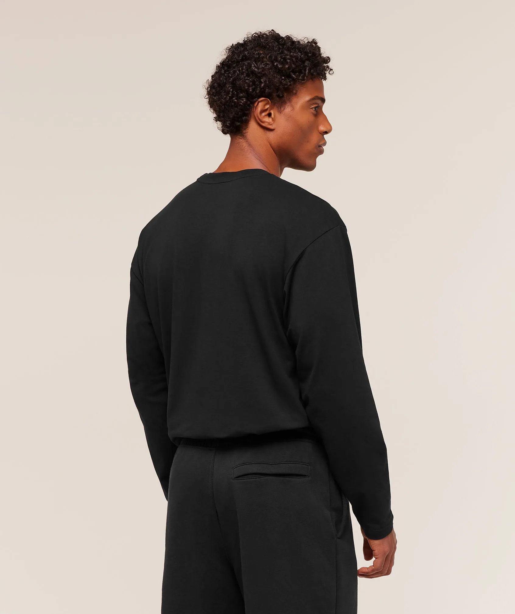 Gymshark Essential Oversized Long Sleeve T-Shirt - Black sold by Gymshark product image thumbnail 3