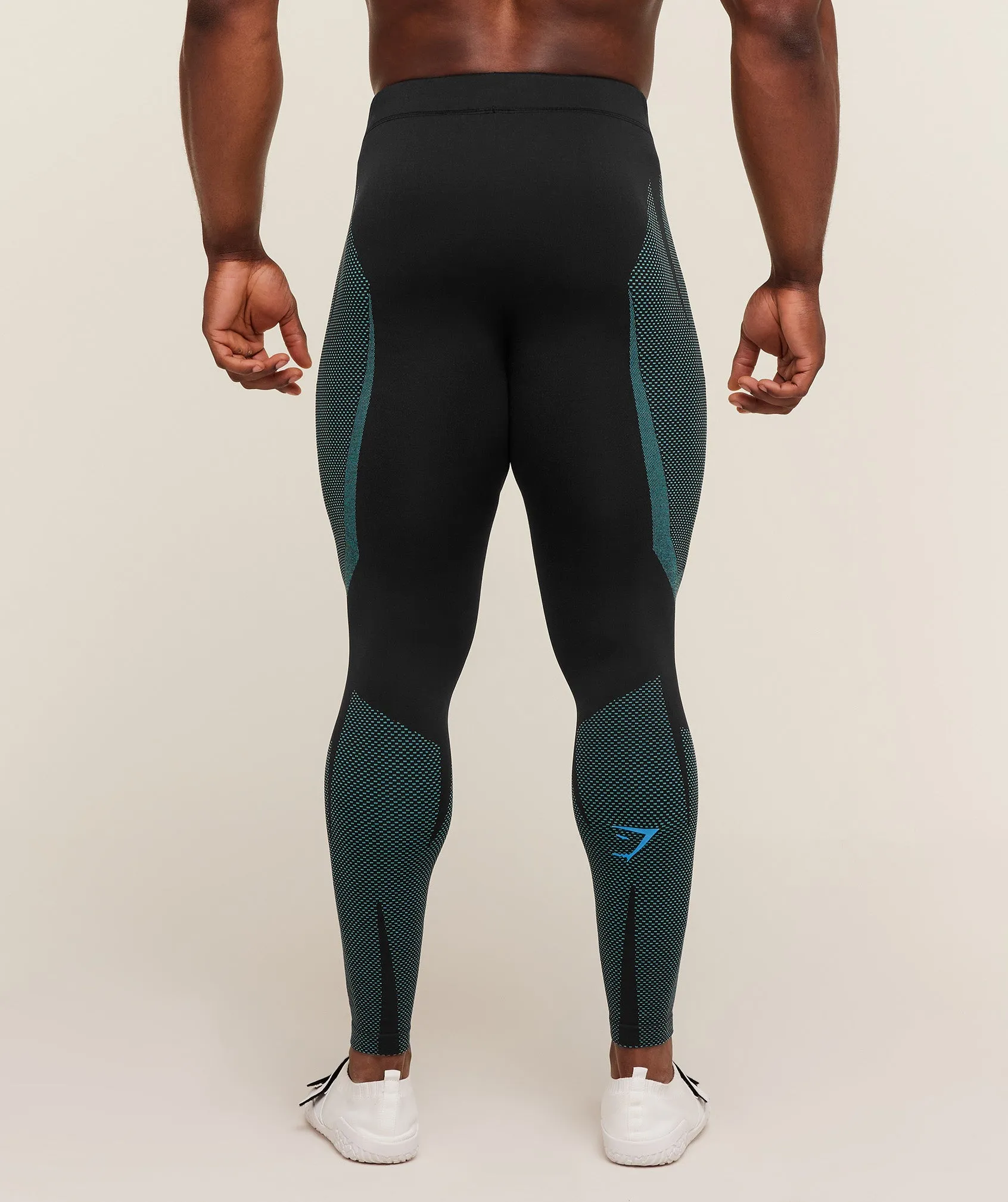 Gymshark Onyx 5.0 Seamless Tight - Black/Brand Blue sold by Gymshark product image thumbnail 2