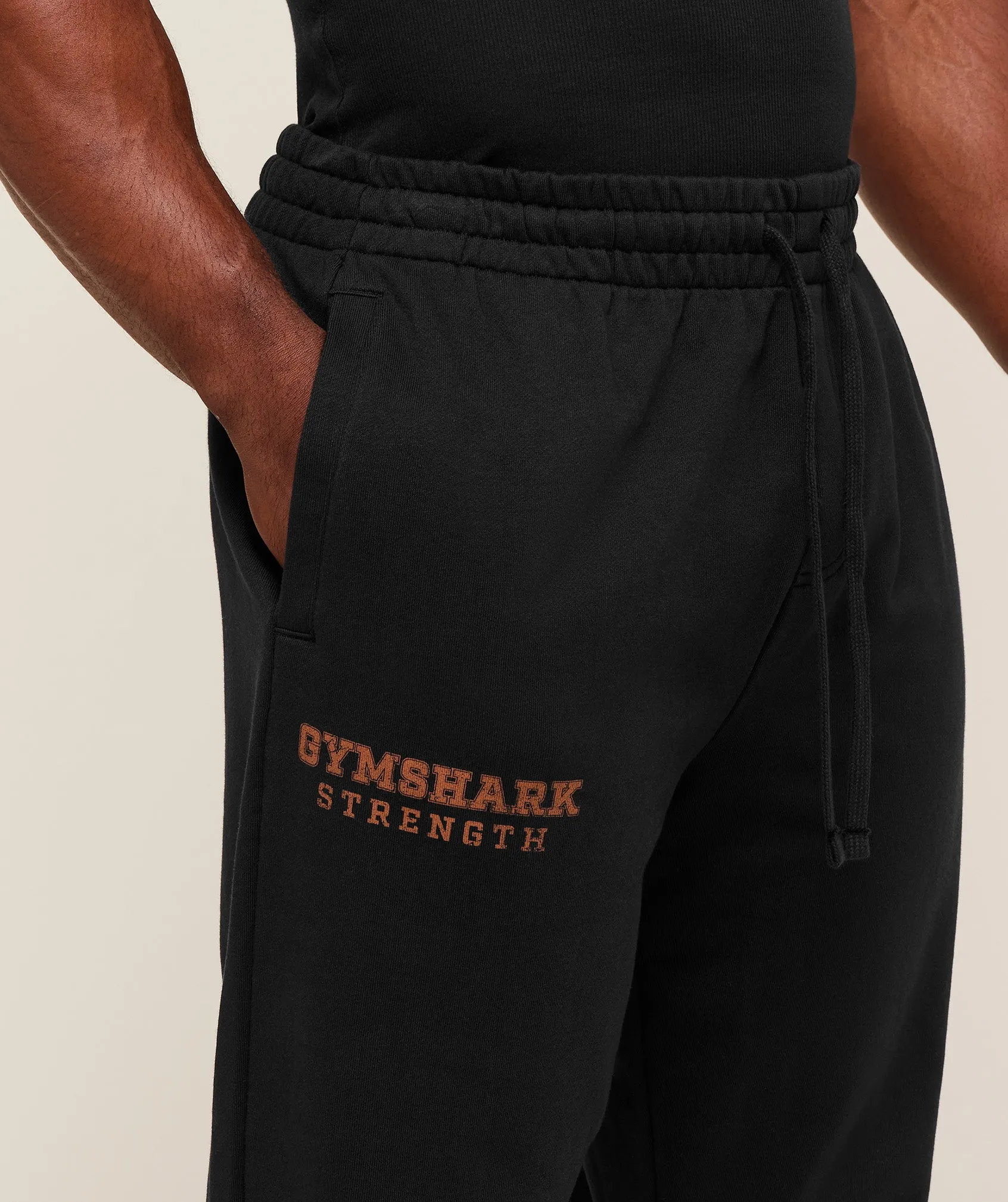 Gymshark Gymshark Strength Jogger - Black sold by Gymshark product image thumbnail 4