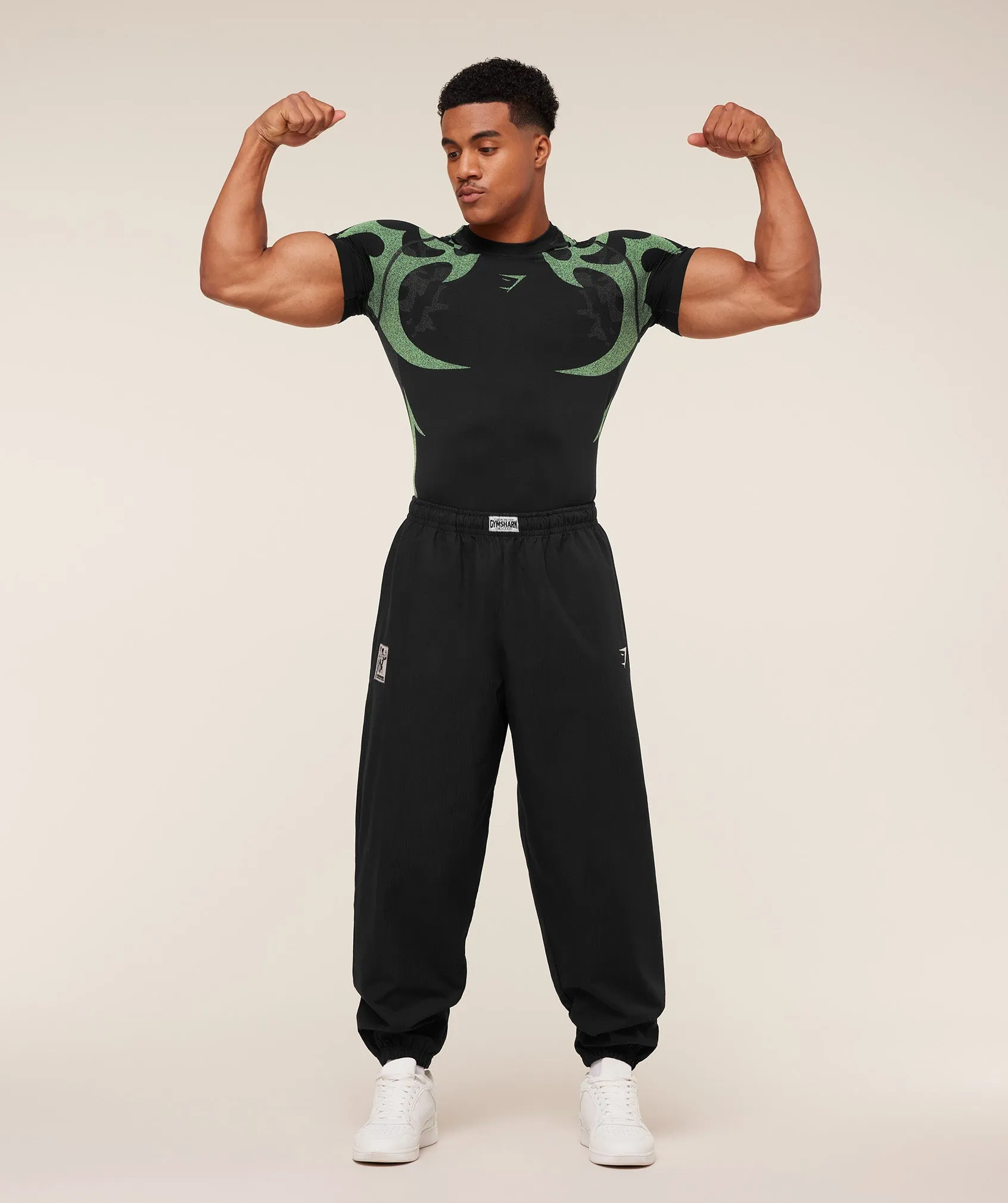 Gymshark Storm Seamless T-Shirt - Black/Active Green sold by Gymshark product image thumbnail 5