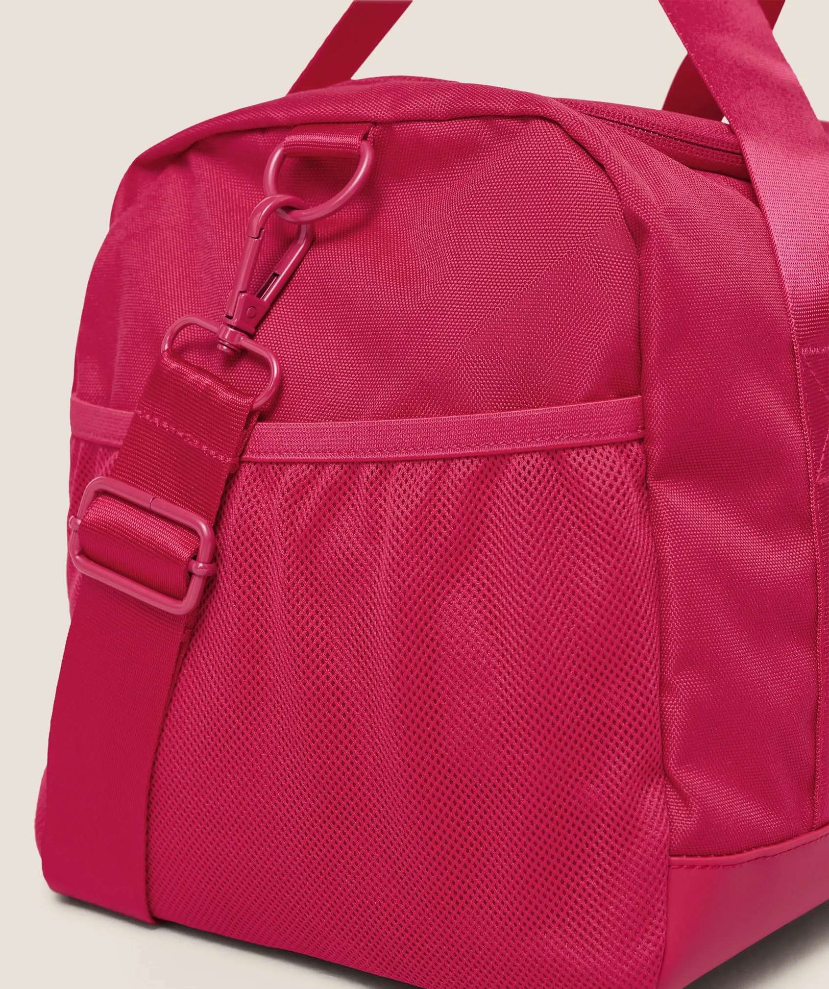 Gymshark Everyday Holdall Small - Build Pink sold by Gymshark product image thumbnail 4