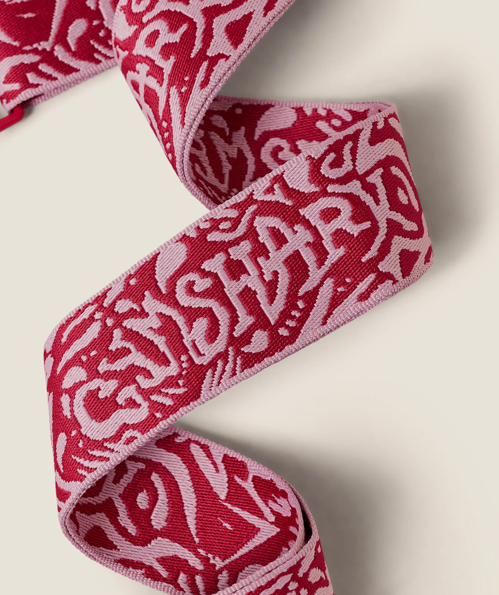 Gymshark Adapt Animal Bag Strap - Cloud Pink sold by Gymshark product image thumbnail 3