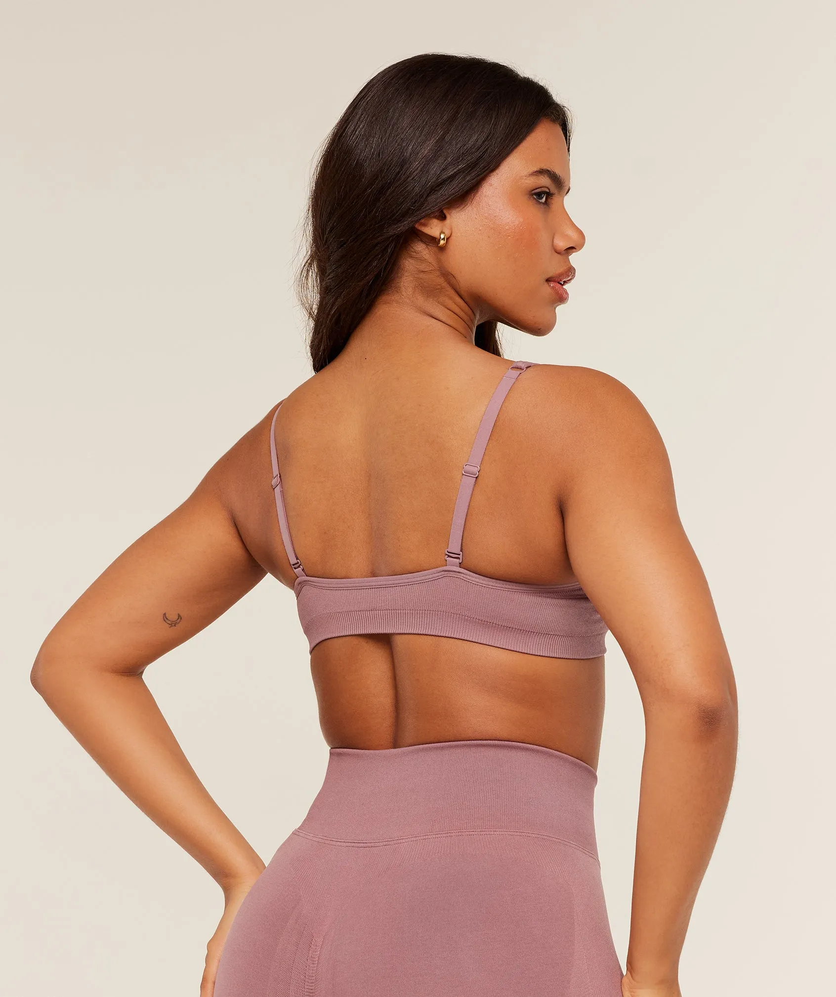 Gymshark Lift Seamless Sports Bra - Calm Pink sold by Gymshark product image thumbnail 2