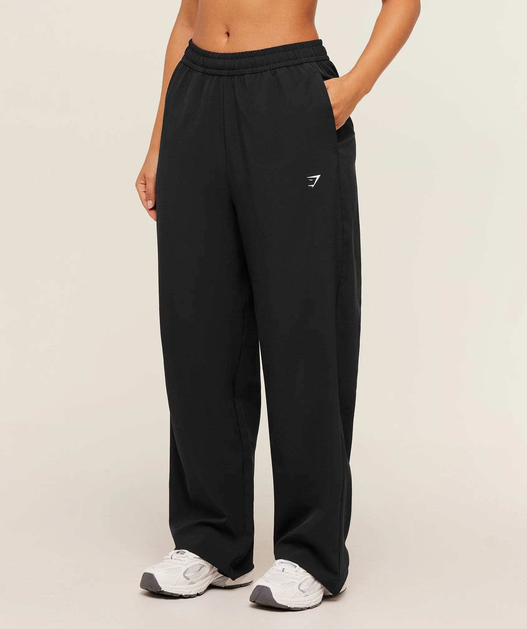 Gymshark Training Everyday Woven Straight Leg Short Pants - GS Black sold by Gymshark product image thumbnail 3