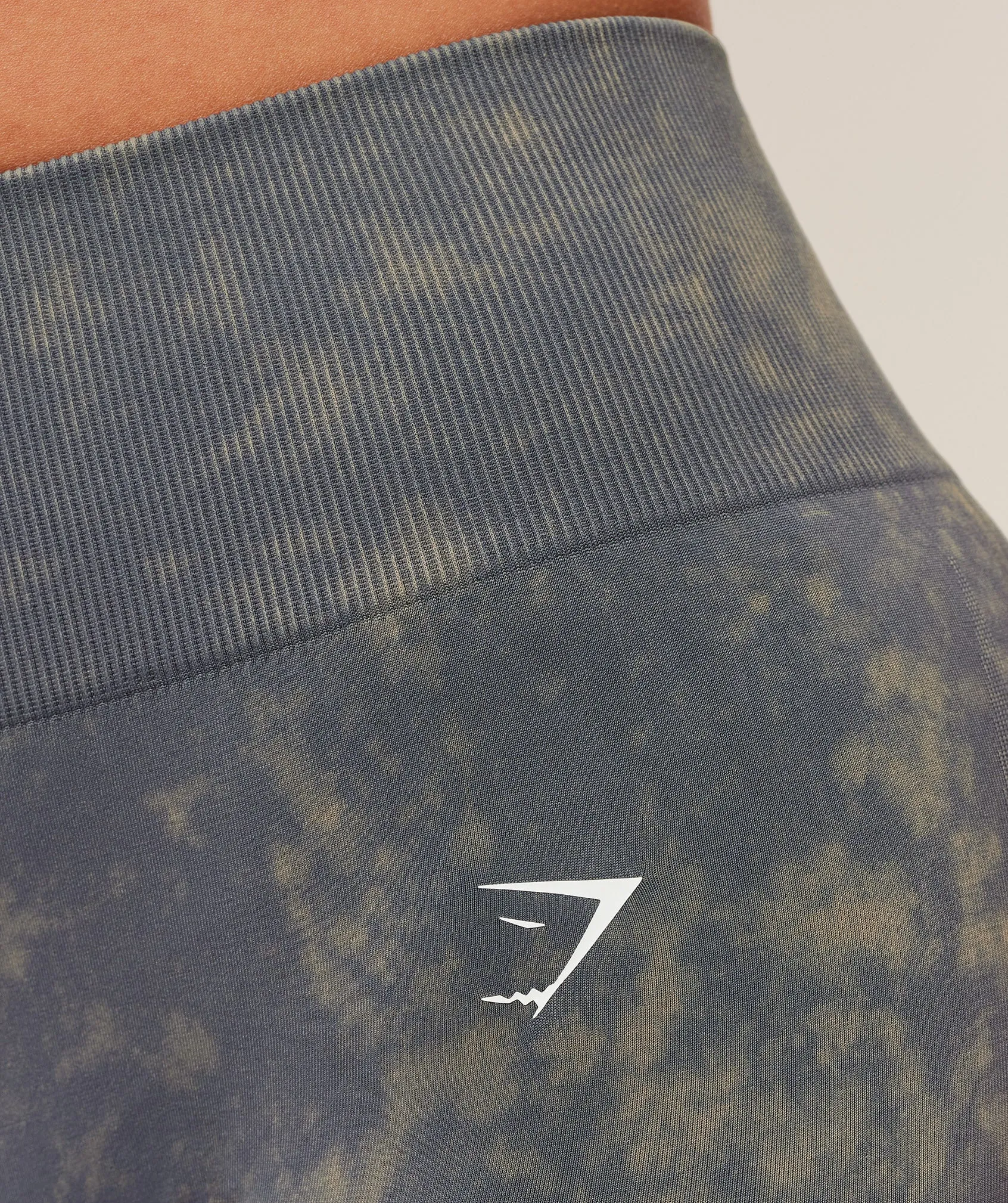 Gymshark Everyday Seamless Washed Legging 2.0 - GS Onyx Grey/WASH sold by Gymshark product image thumbnail 5