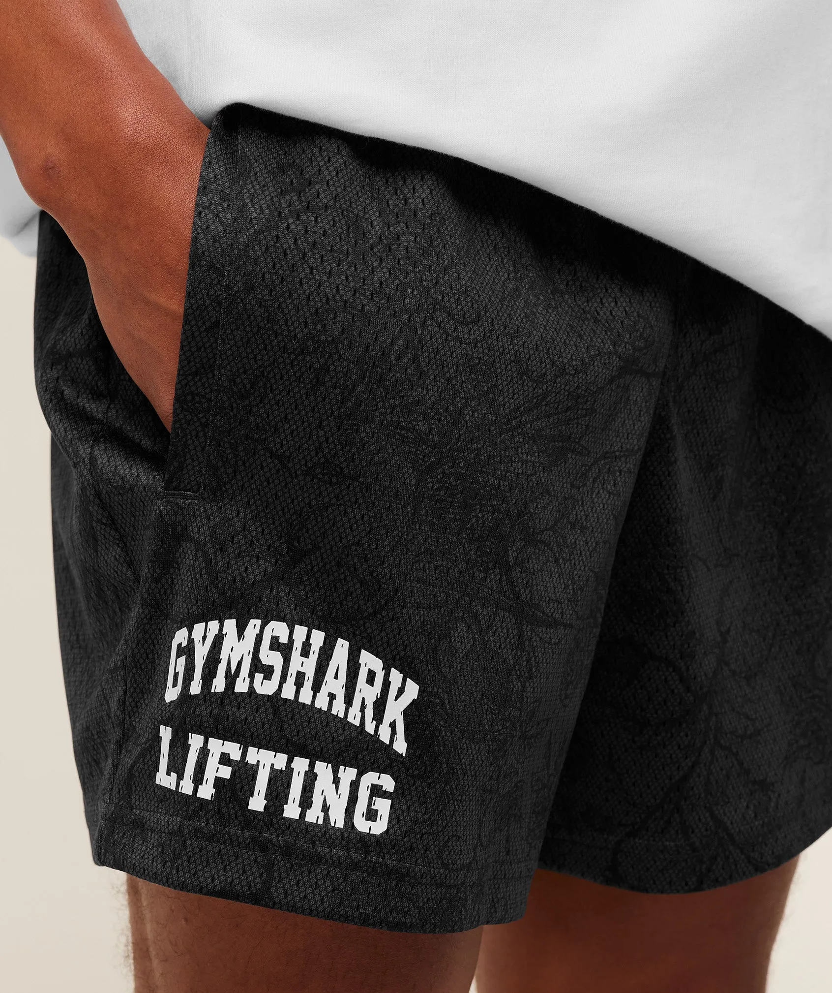 Gymshark Lifting Mesh 5" Shorts - Black/Onyx Grey sold by Gymshark product image thumbnail 4