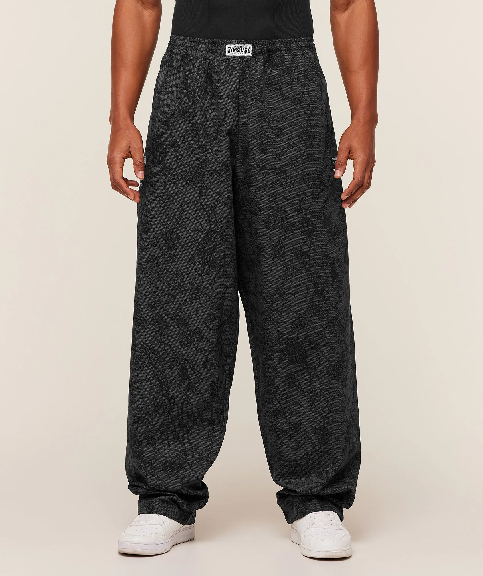 Gymshark Straight Leg Pumper Pants - Black/Onyx Grey sold by Gymshark product image thumbnail 2