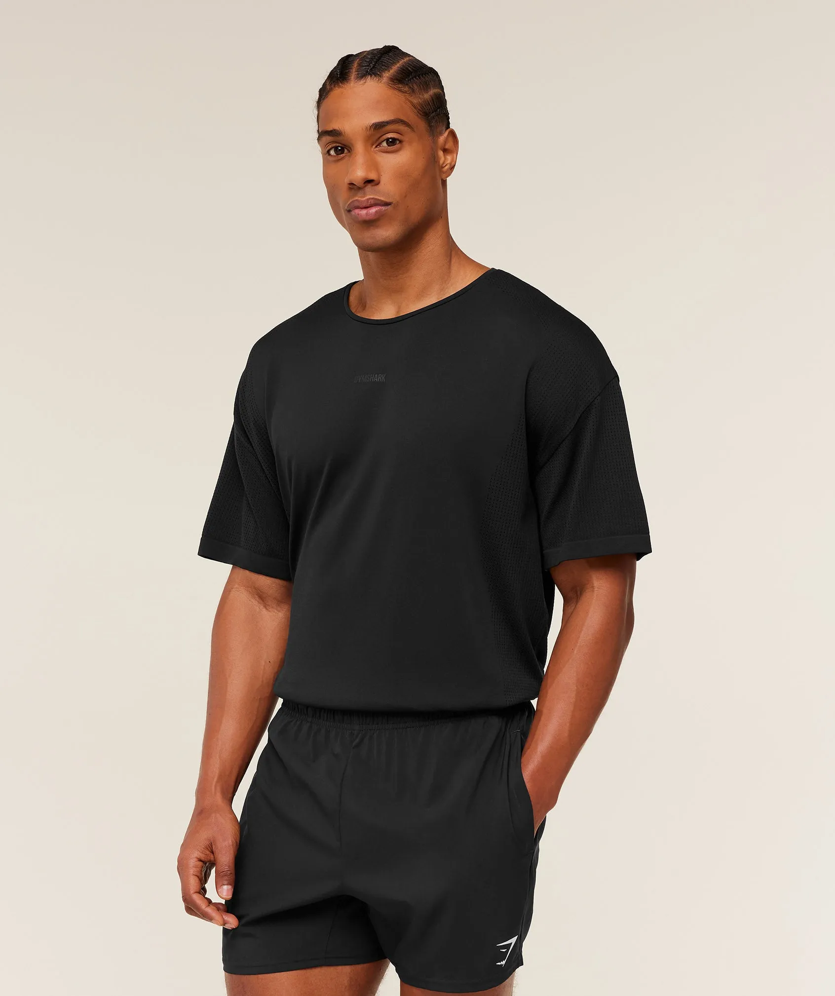 Gymshark Distance Seamless T-Shirt - Black sold by Gymshark product image thumbnail 3
