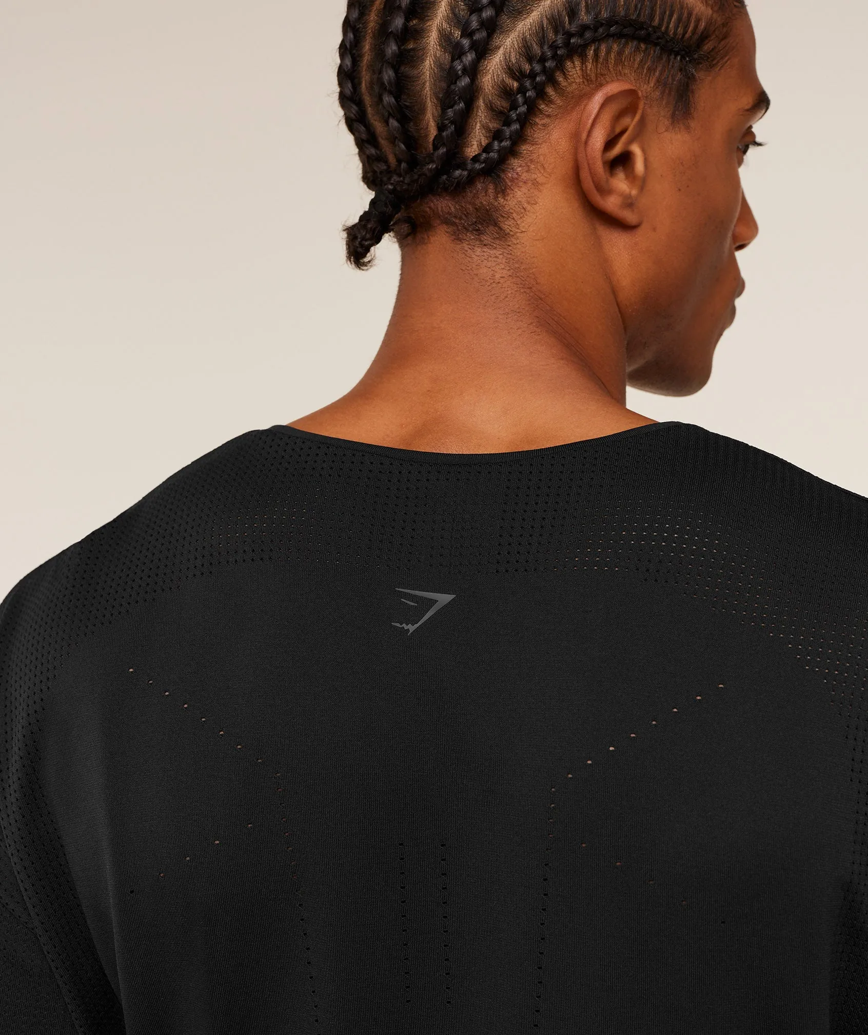 Gymshark Distance Seamless T-Shirt - Black sold by Gymshark product image thumbnail 5