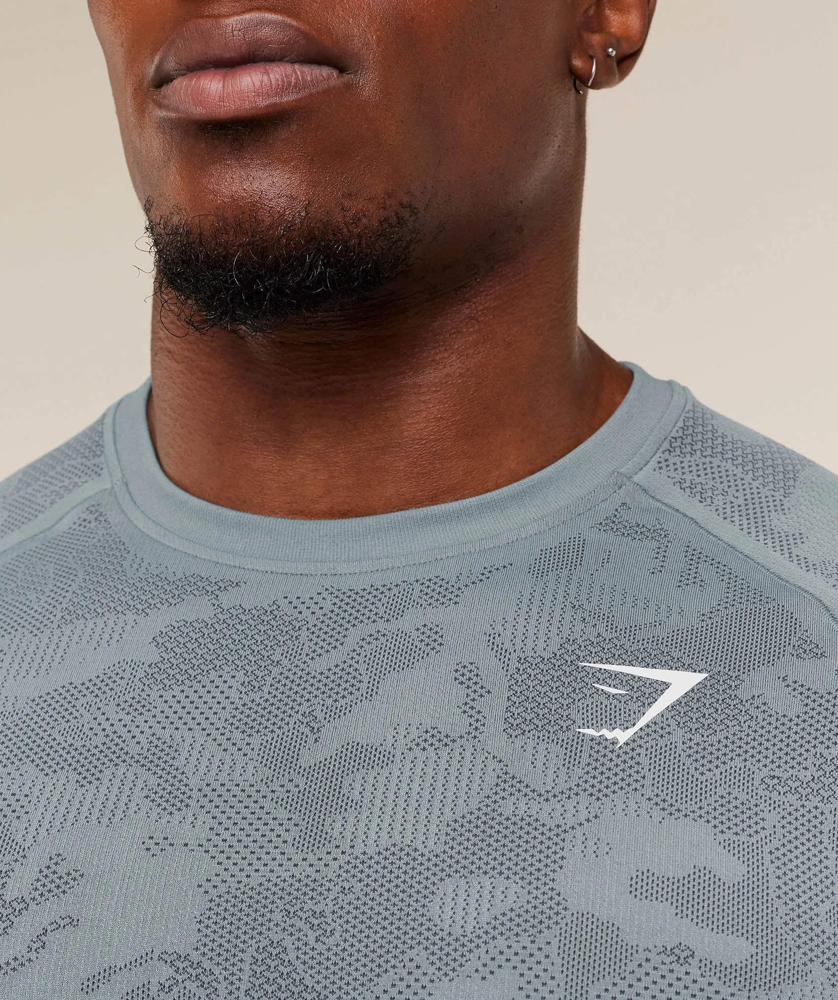 Gymshark Geo Seamless T-Shirt - Storm Blue / Stealth Blue sold by Gymshark product image thumbnail 5