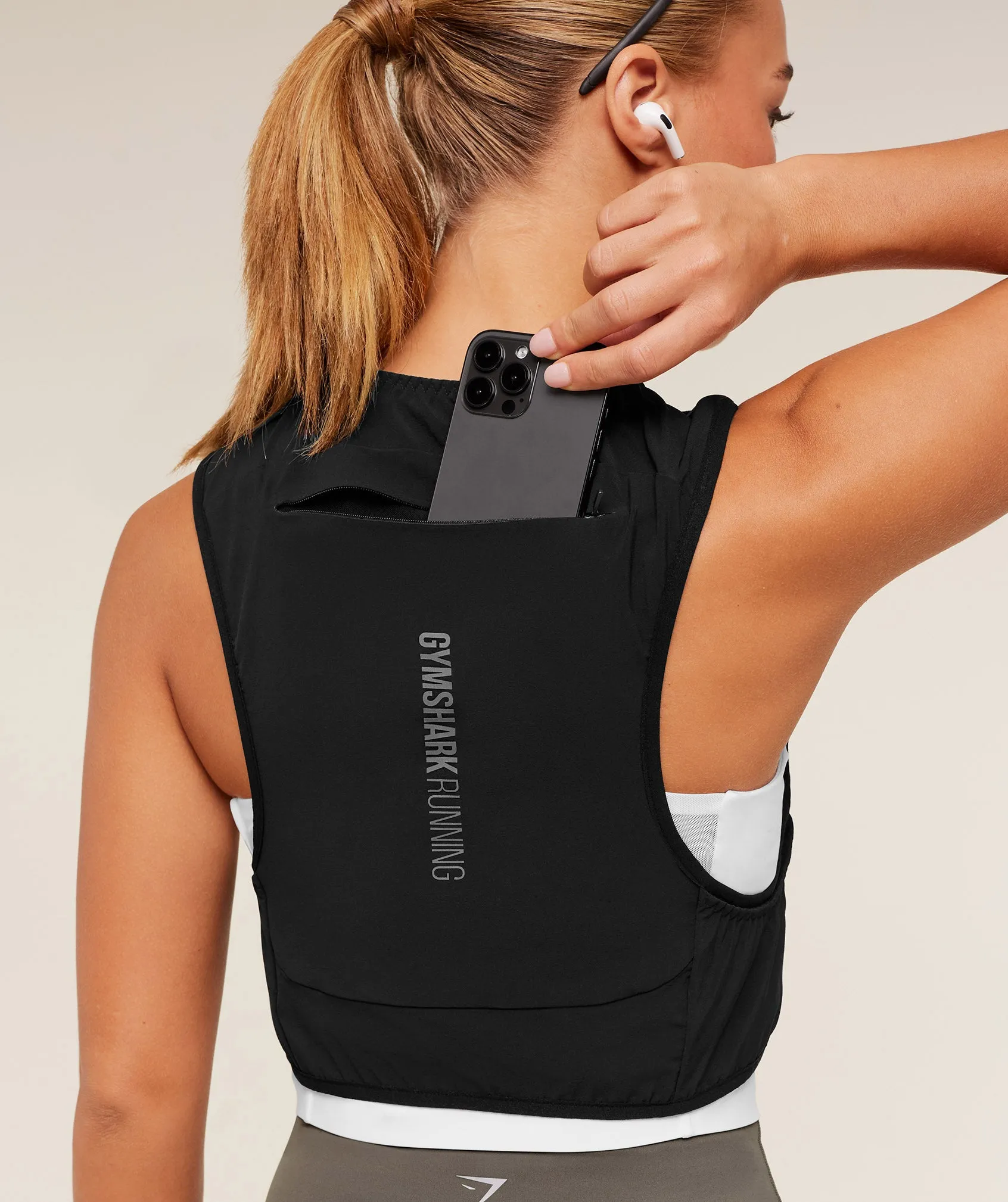 Gymshark Running Elite Hydration Vest - Black sold by Gymshark product image thumbnail 3