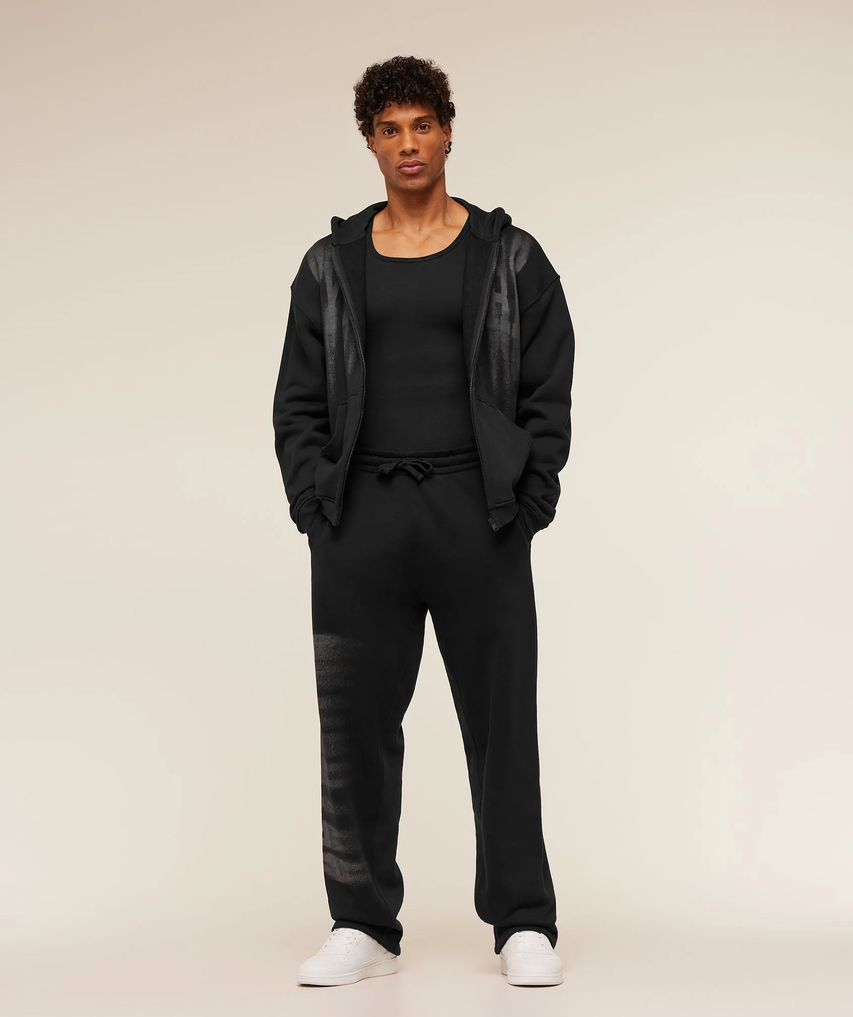 Gymshark Fade Graphic Straight Leg Pants - GS Black sold by Gymshark product image thumbnail 5