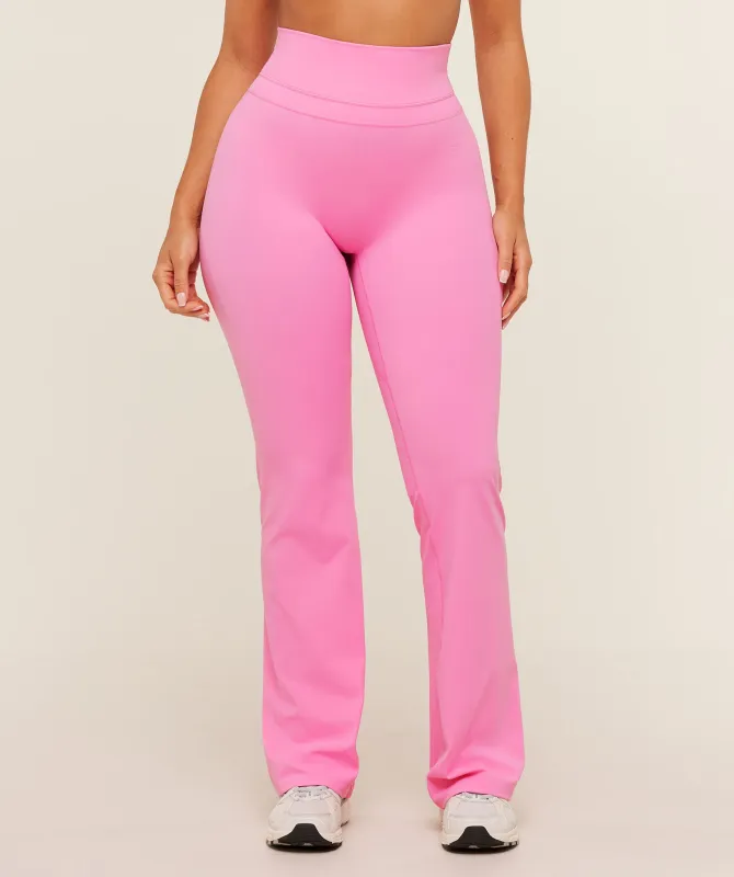 Gymshark Whitney Regular Flared Leggings - Focus Pink made by Gymshark