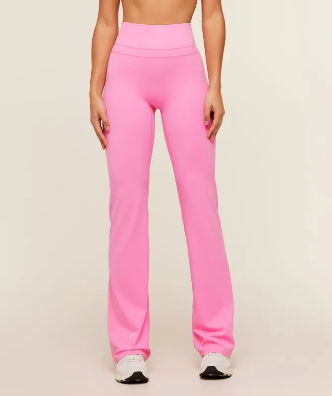 Gymshark Whitney Tall Flared Leggings - Focus Pink made by Gymshark