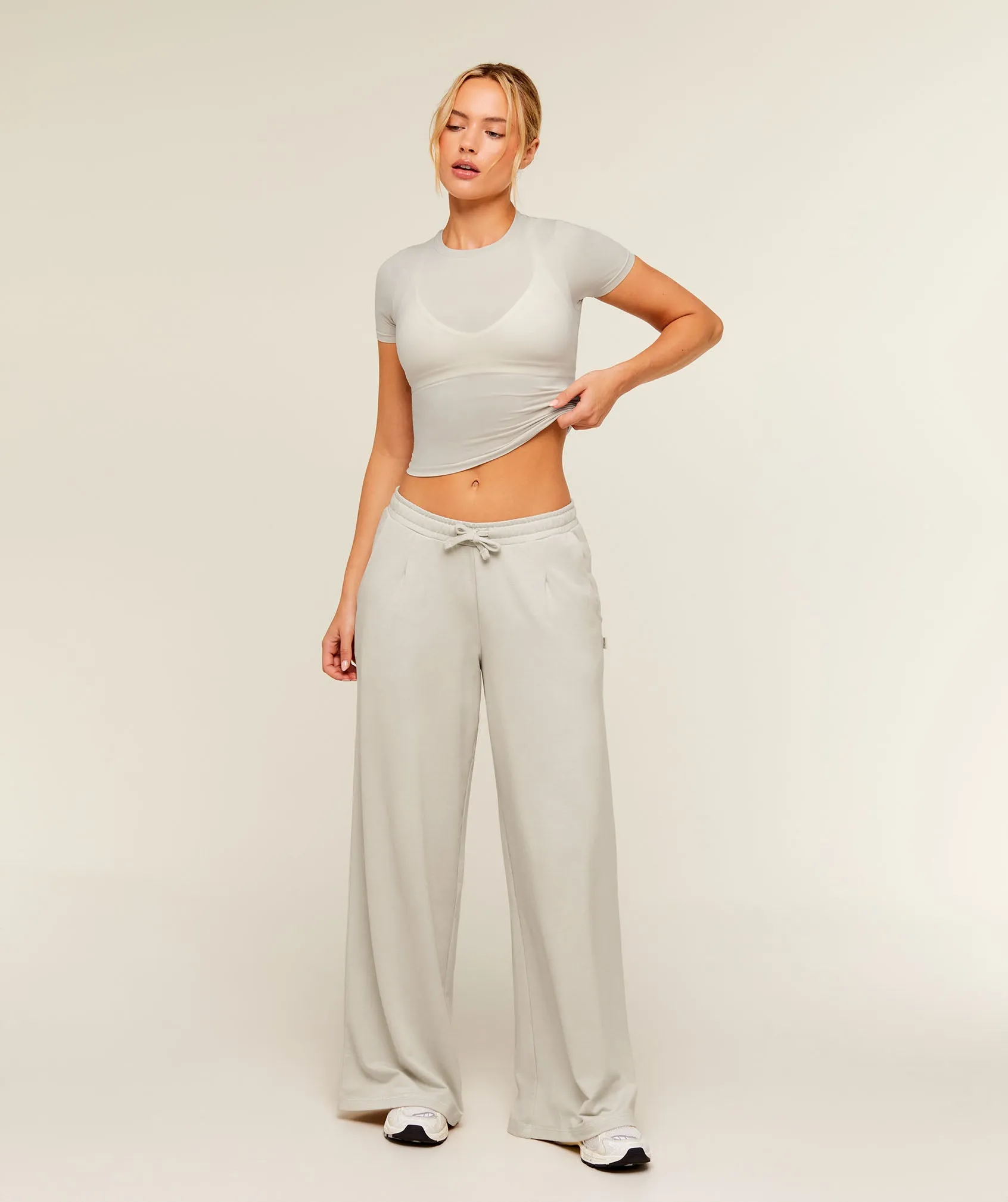 Gymshark Lightweight Wide Leg Pants Regular - Pebble Grey sold by Gymshark product image thumbnail 5