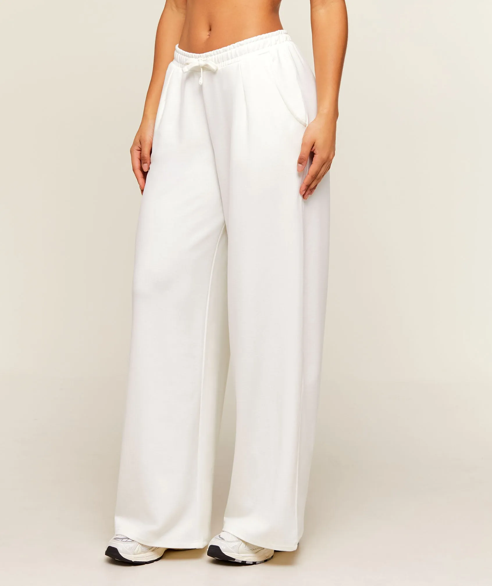 Gymshark Lightweight Wide Leg Pant Tall - Soft White sold by Gymshark product image thumbnail 4
