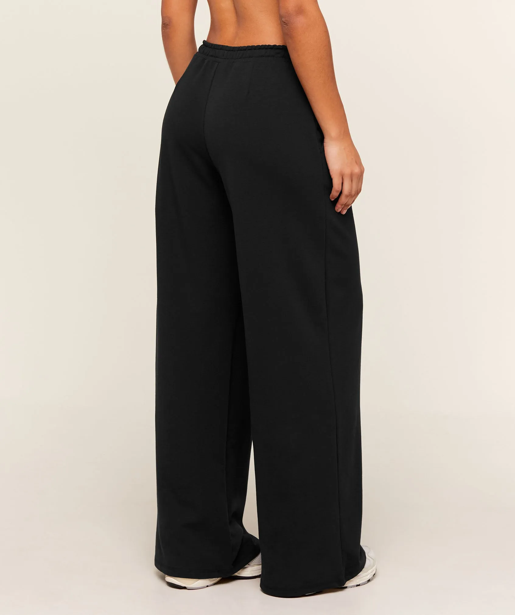 Gymshark Lightweight Wide Leg Pant Tall - Black sold by Gymshark product image thumbnail 3