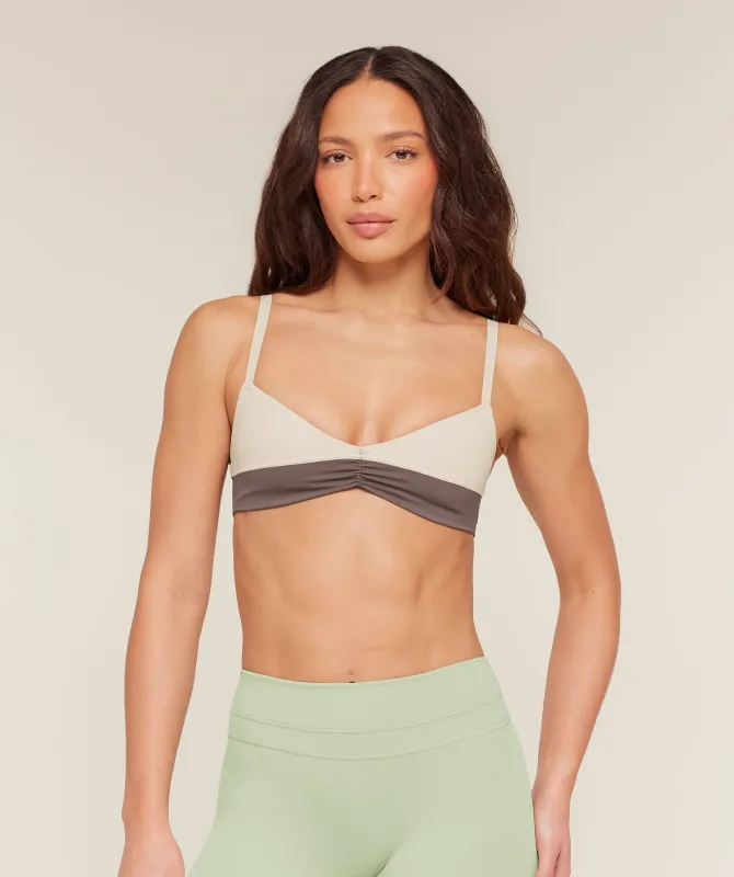 Gymshark Colour Block Sports Bra - Cool Brown/Pebble Grey made by Gymshark
