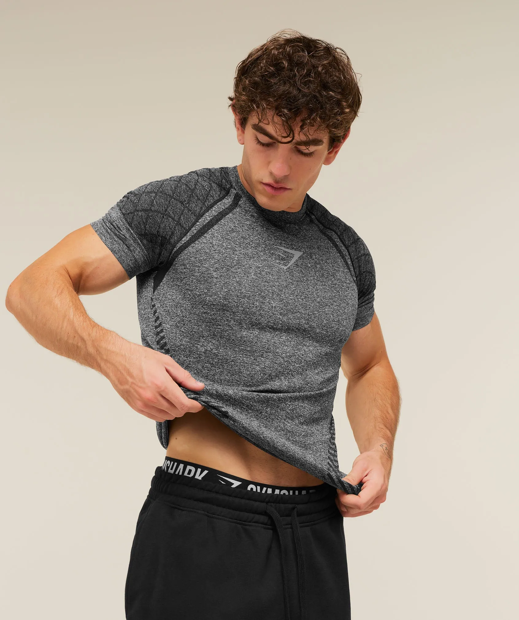Gymshark Devant Seamless T-Shirt - Black sold by Gymshark product image thumbnail 5
