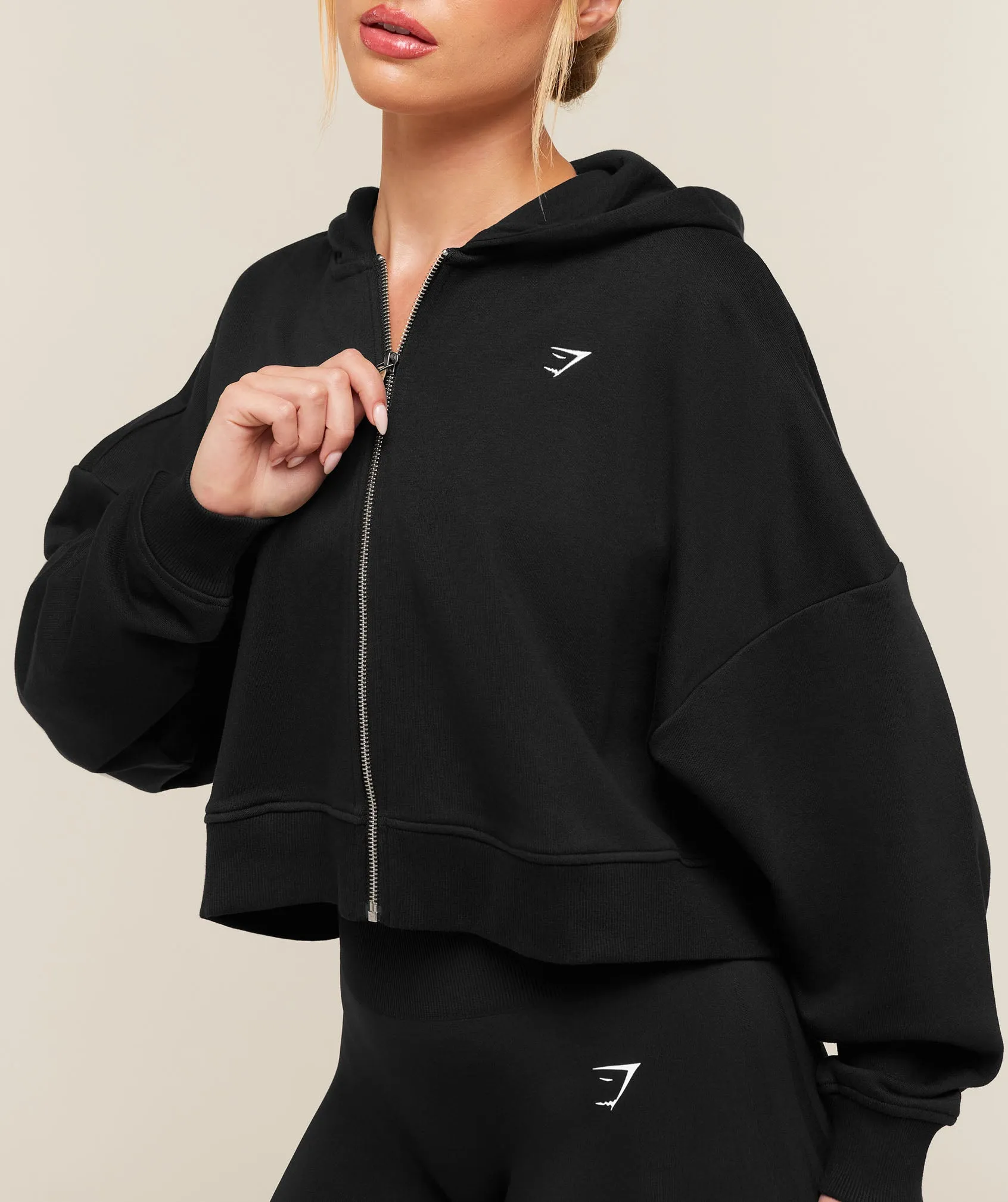 Gymshark Training Oversized Boxy Zip Through Hoodie - Black sold by Gymshark product image thumbnail 4