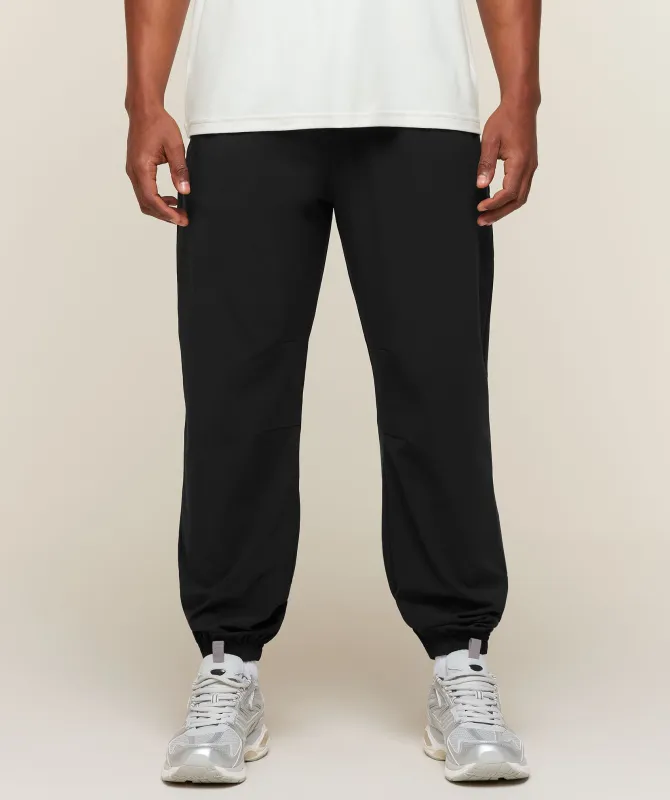 Gymshark Campus Crest Cuffed Pants - Black made by Gymshark