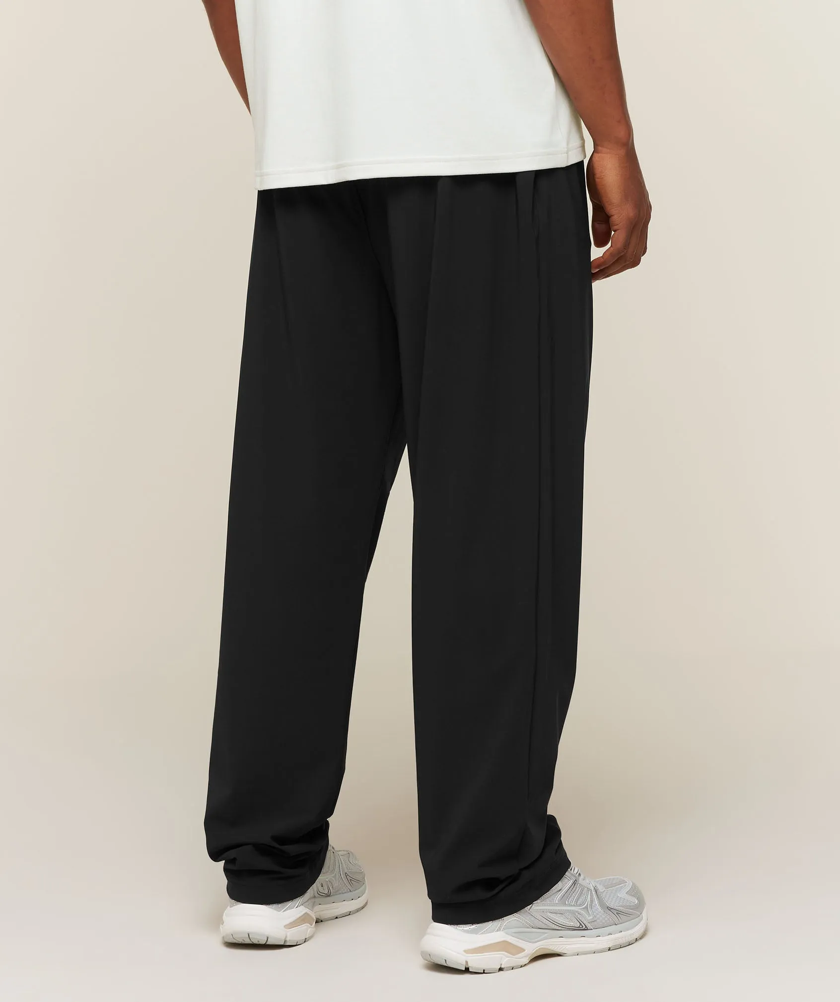 Gymshark Campus Crest Oversized Pants - Black sold by Gymshark product image thumbnail 2