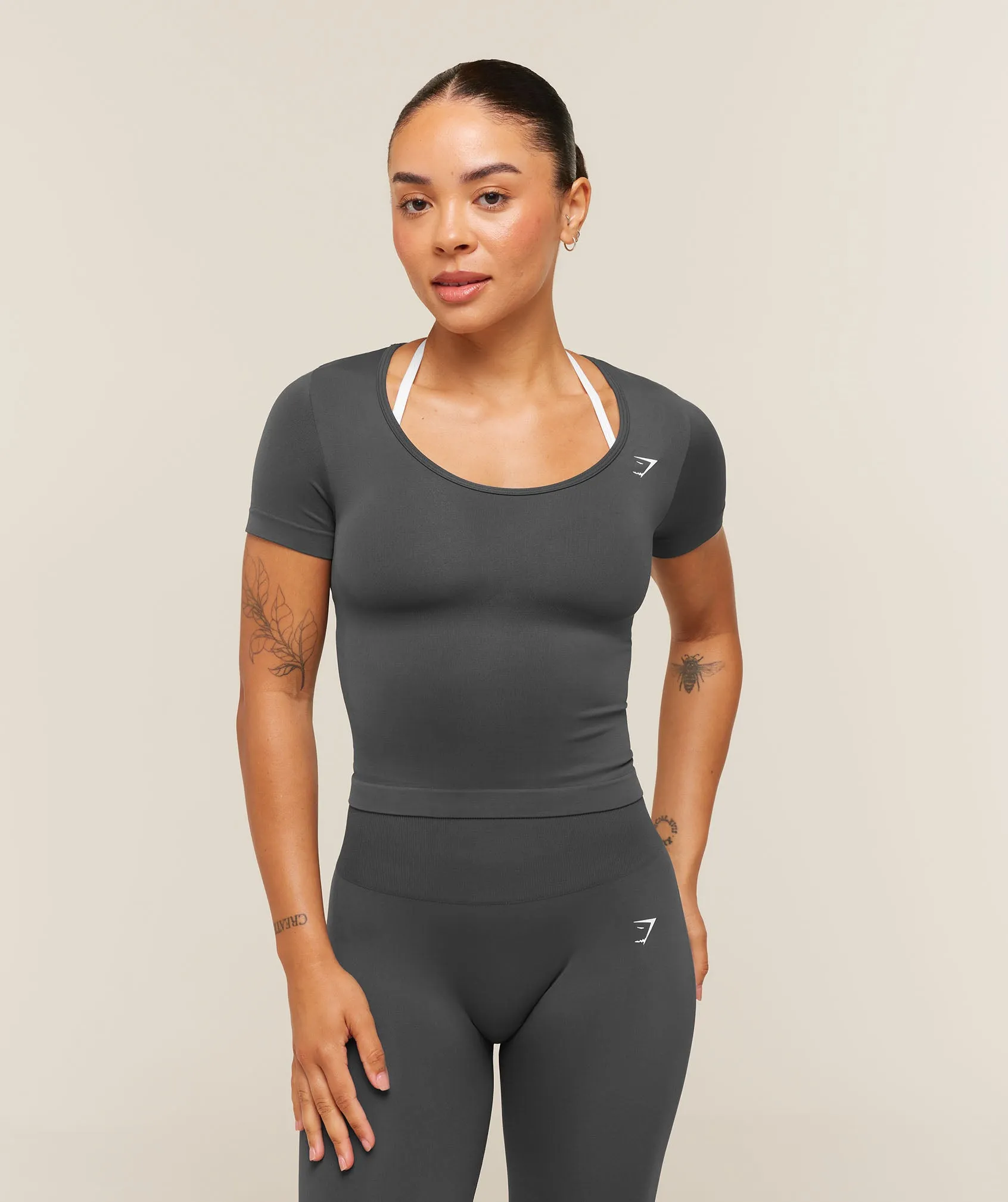 Gymshark Everyday Seamless Tight Fit Crew Neck Tee - Onyx Grey sold by Gymshark product image thumbnail 2