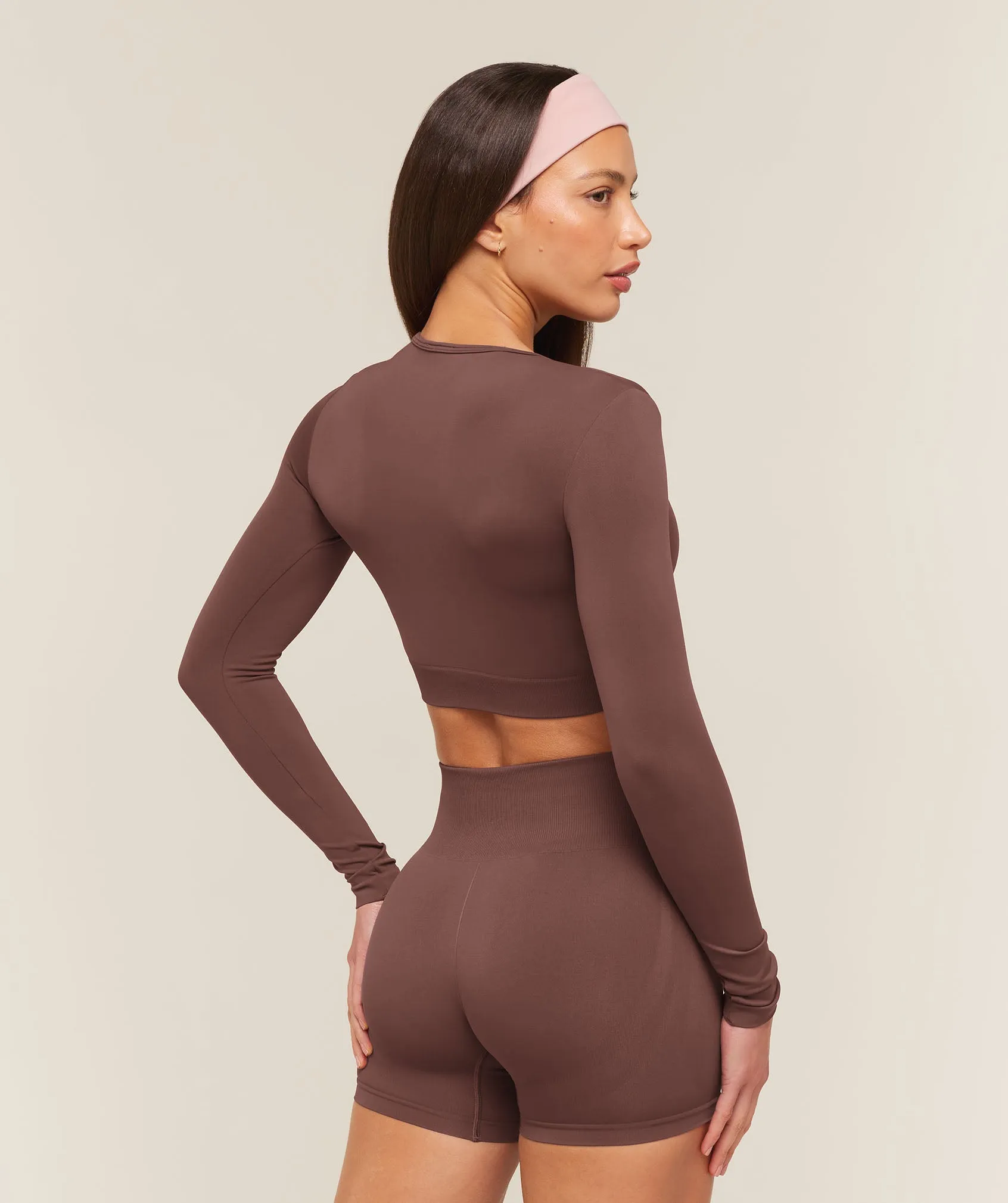 Gymshark Everyday Seamless Long Sleeve Crop Top - Espresso Brown sold by Gymshark product image thumbnail 2