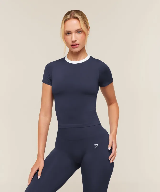 Gymshark Everyday Seamless Contrast T-Shirt - Heavy Blue made by Gymshark