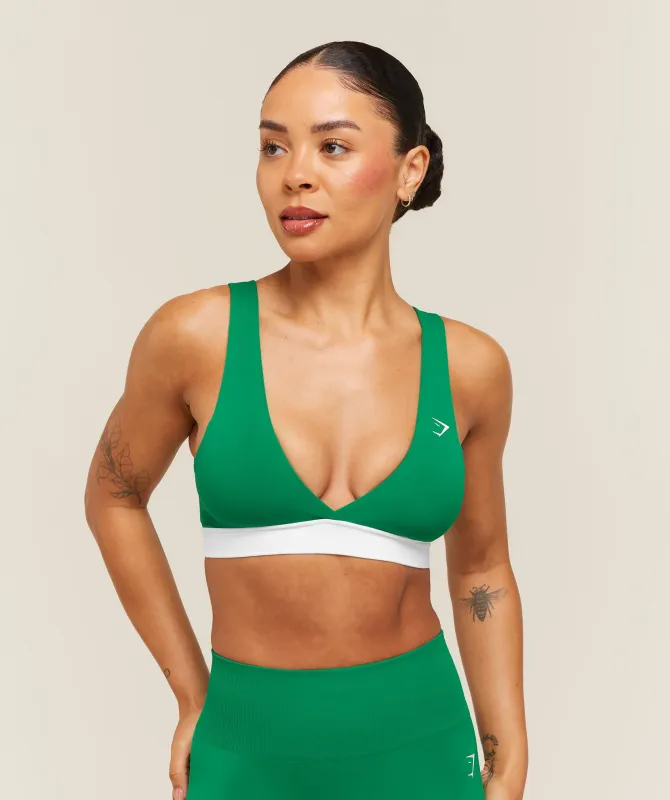 Gymshark Everyday Seamless Contrast Bra - Track Green made by Gymshark