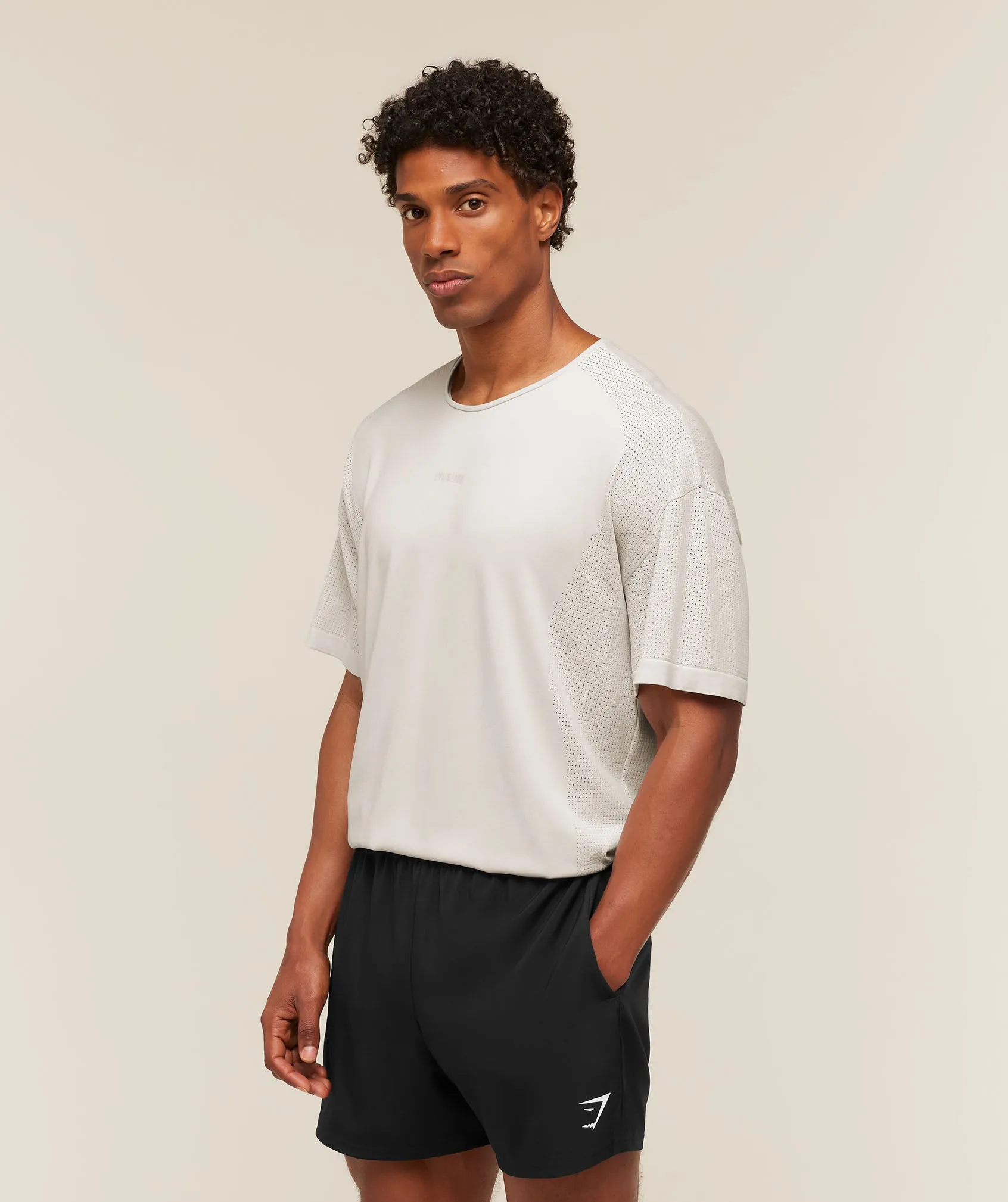 Gymshark Distance Seamless T-Shirt - Mist Grey sold by Gymshark product image thumbnail 3