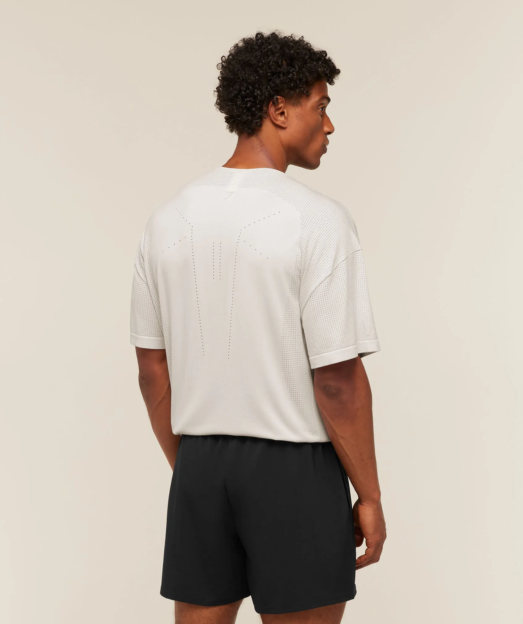 Gymshark Distance Seamless T-Shirt - Mist Grey sold by Gymshark product image thumbnail 2