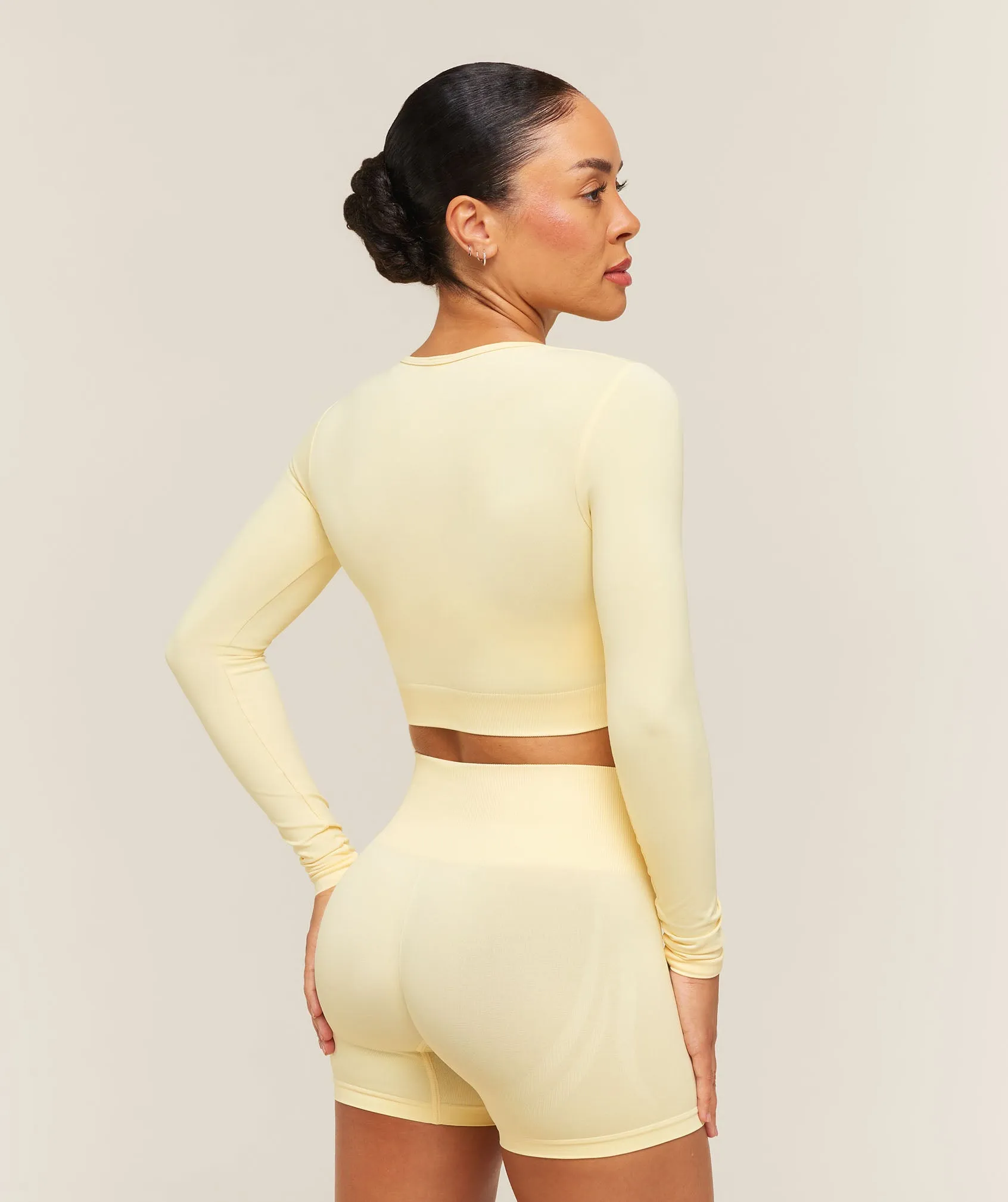 Gymshark Everyday Seamless Long Sleeve Crop Top - Butter Yellow sold by Gymshark product image thumbnail 2
