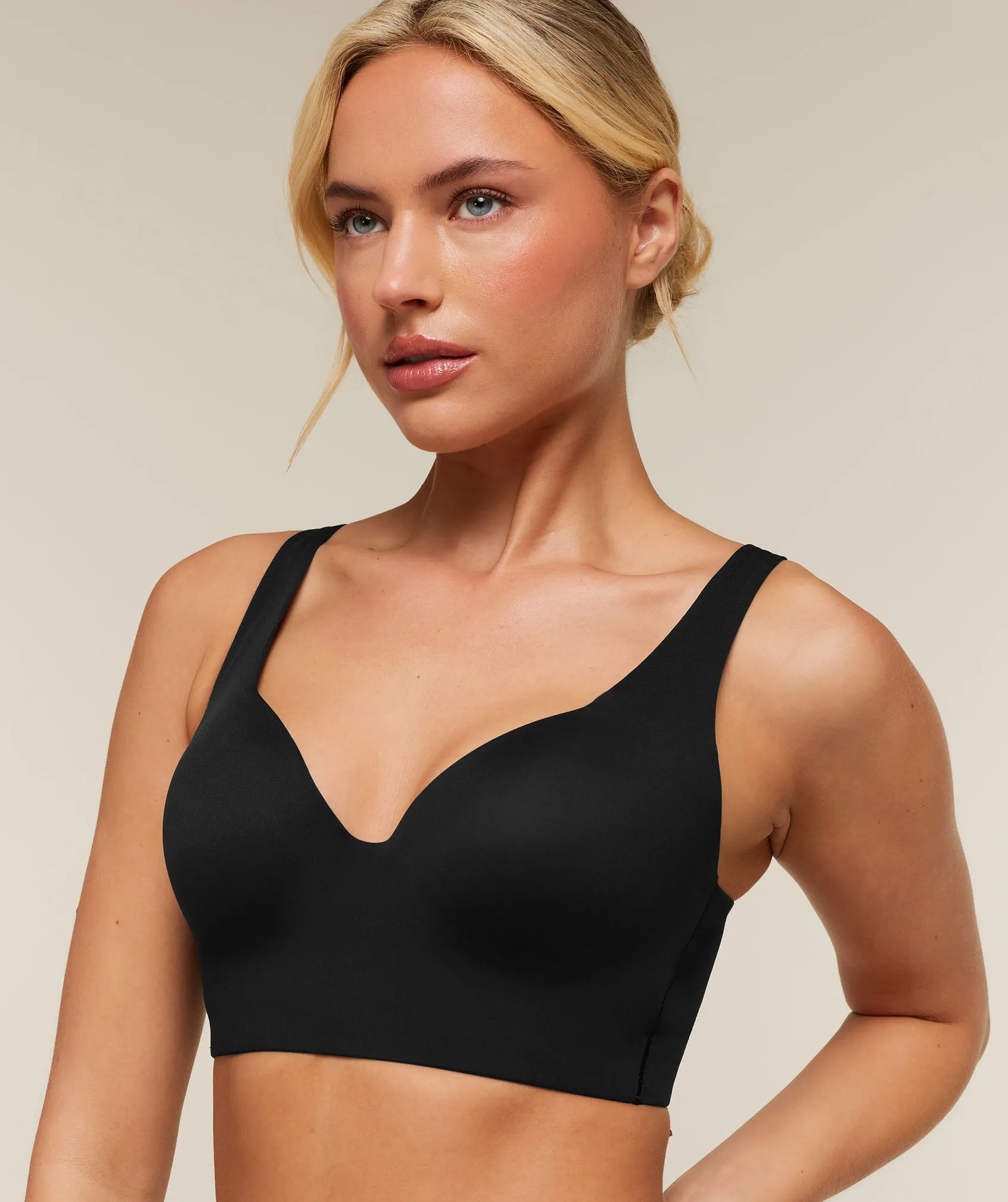 Gymshark Shape High Support Push Up Bra - Black sold by Gymshark product image thumbnail 5