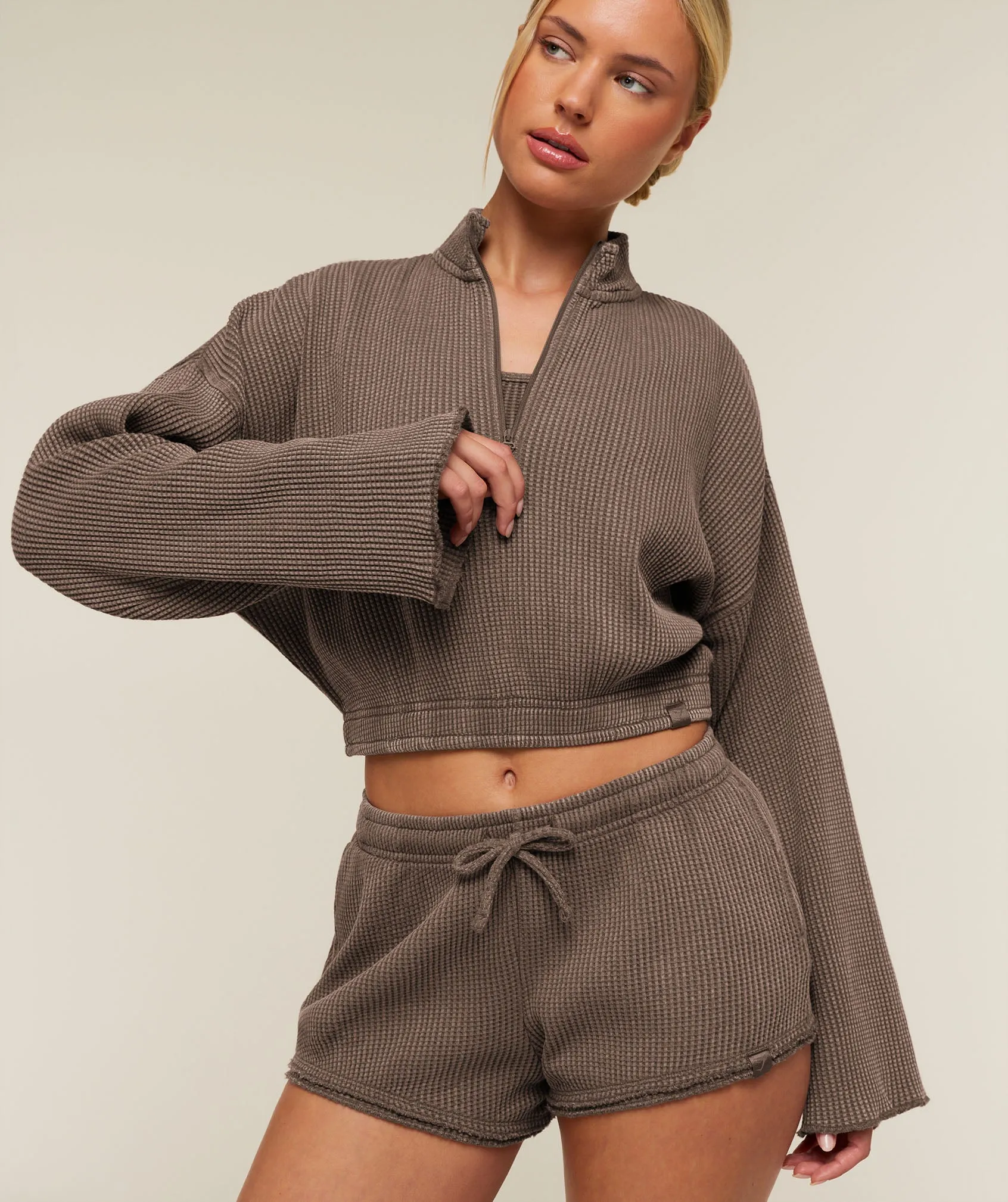 Gymshark Washed Waffle 1/4 Zip - Soft Brown/Wash sold by Gymshark product image thumbnail 5