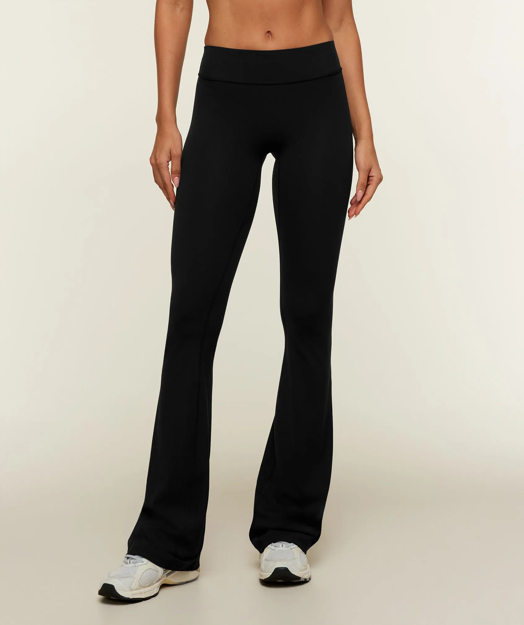 Gymshark SoftSense™ Mid-Rise Flared Leggings Tall - Black sold by Gymshark