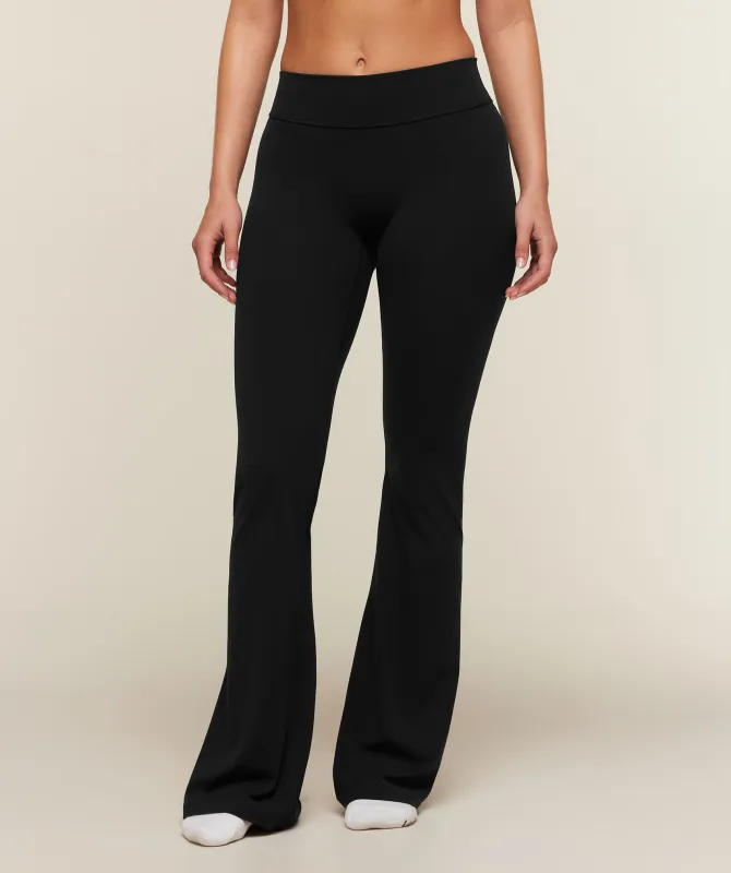Gymshark SoftSense™ Mid-Rise Flared Leggings - Black made by Gymshark