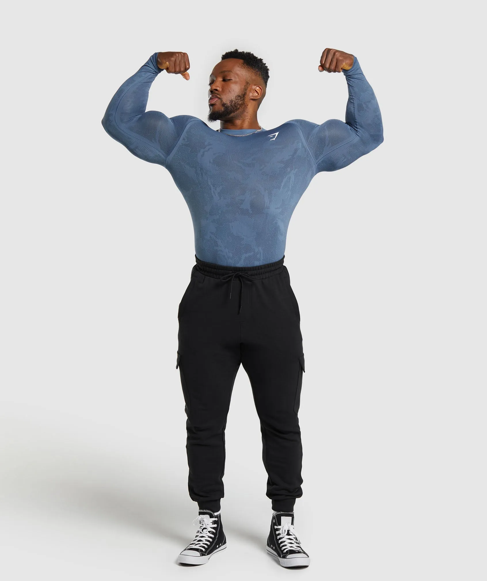 Gymshark Geo Seamless Long Sleeve T-Shirt - Faded Blue/Titanium Blue sold by Gymshark product image thumbnail 4