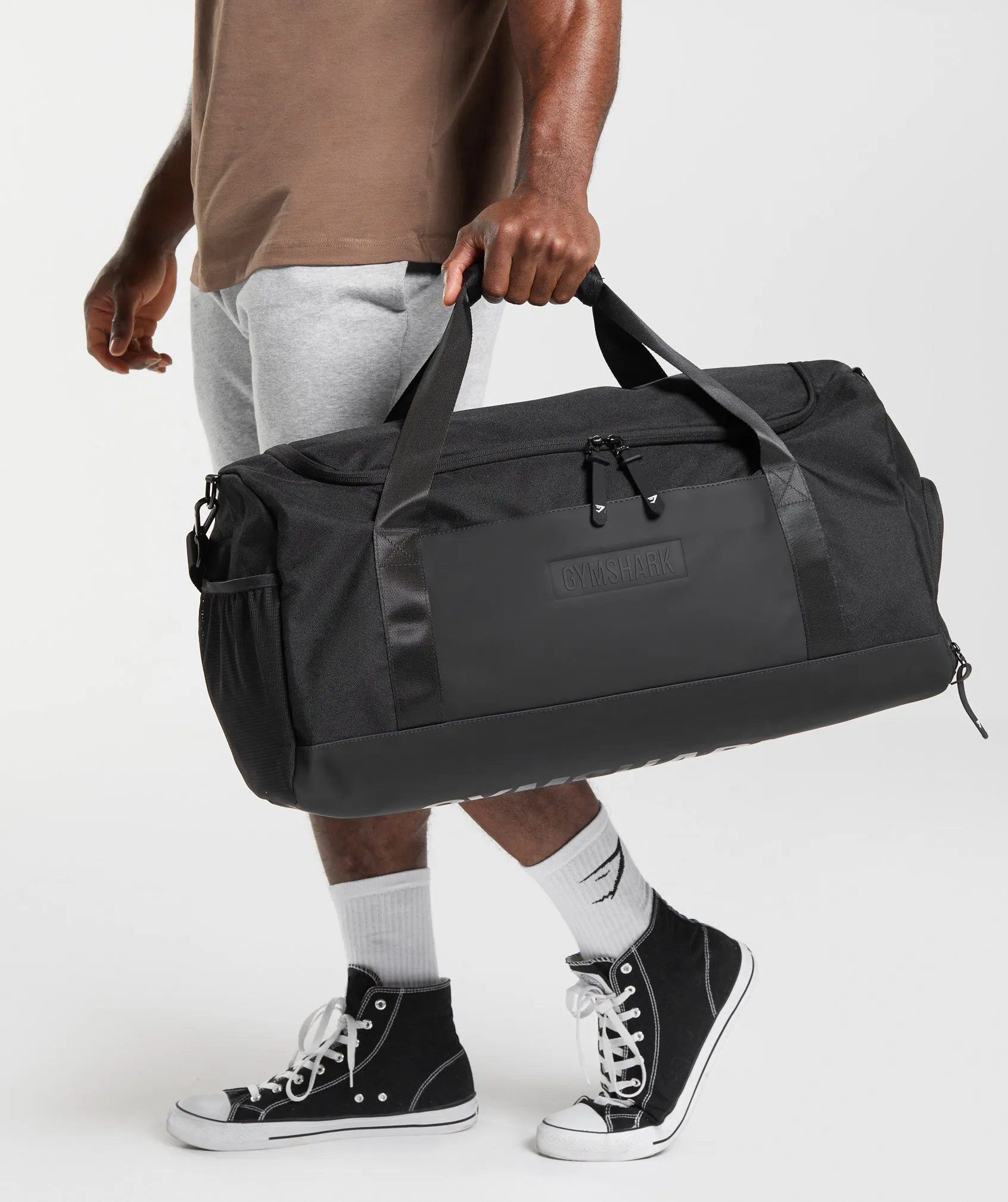 Gymshark Everyday Holdall Medium - Black sold by Gymshark product image thumbnail 2