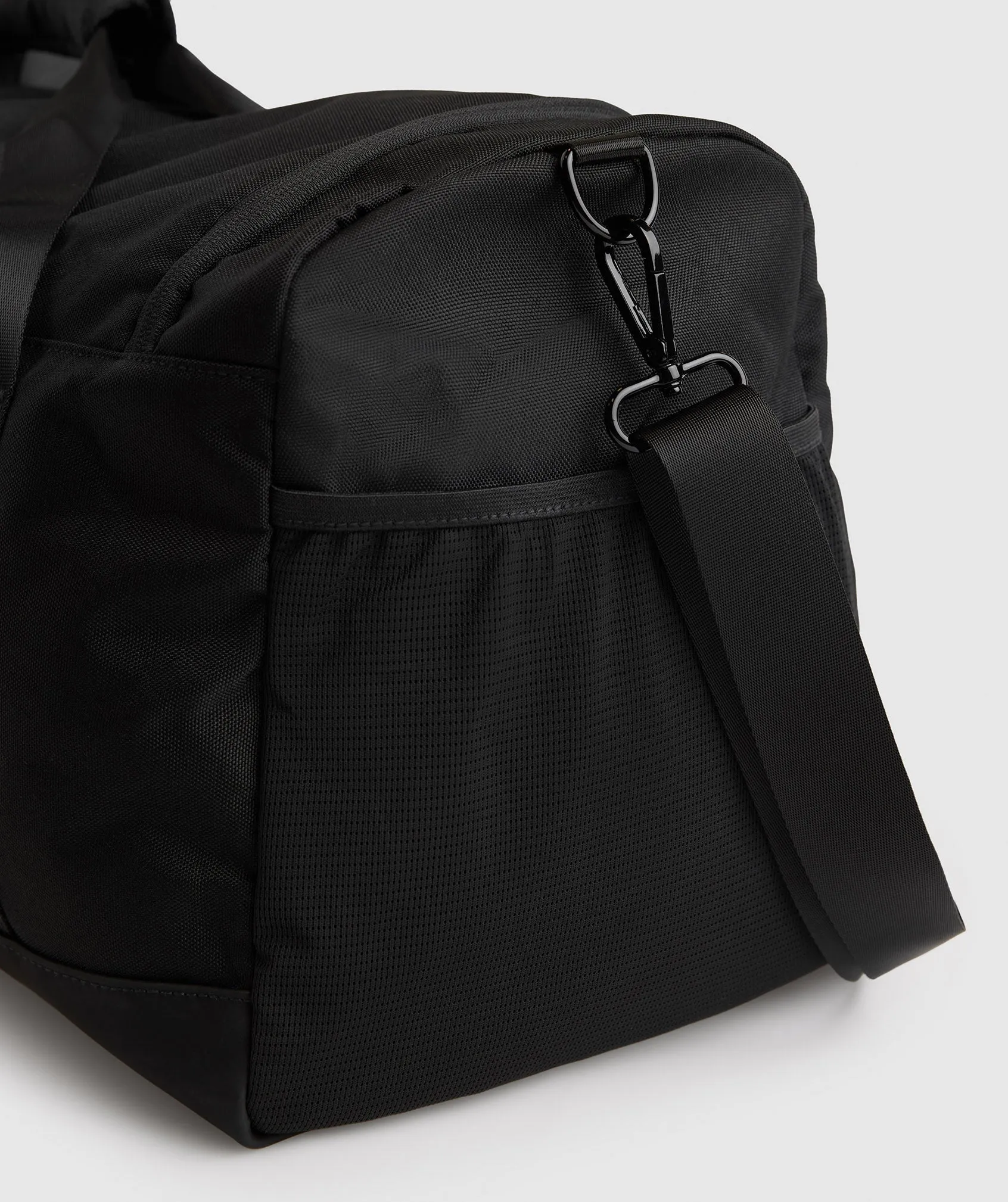 Gymshark Everyday Holdall Medium - Black sold by Gymshark product image thumbnail 3