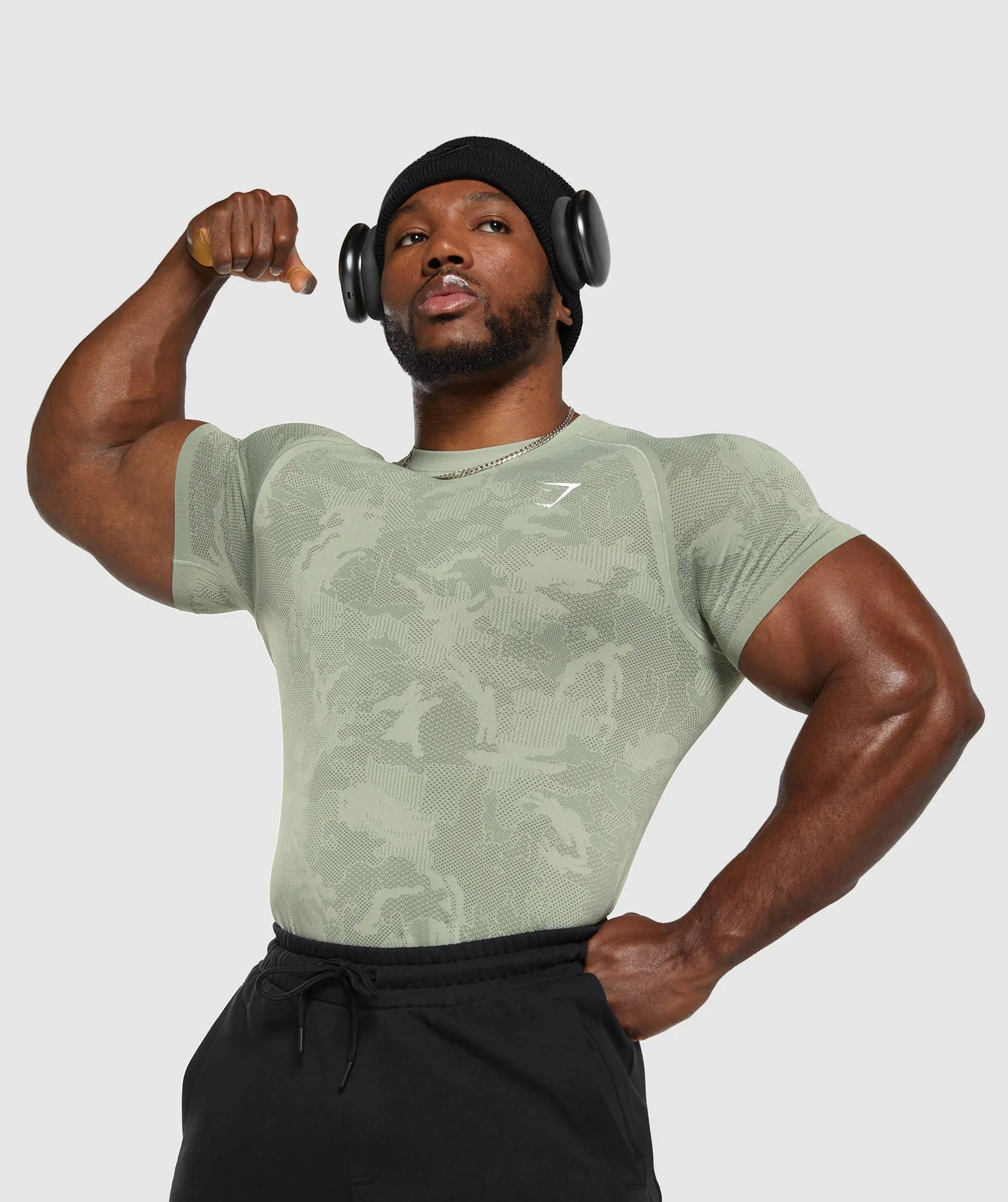 Gymshark Geo Seamless T-Shirt - Faded Green/Core Olive sold by Gymshark product image thumbnail 5