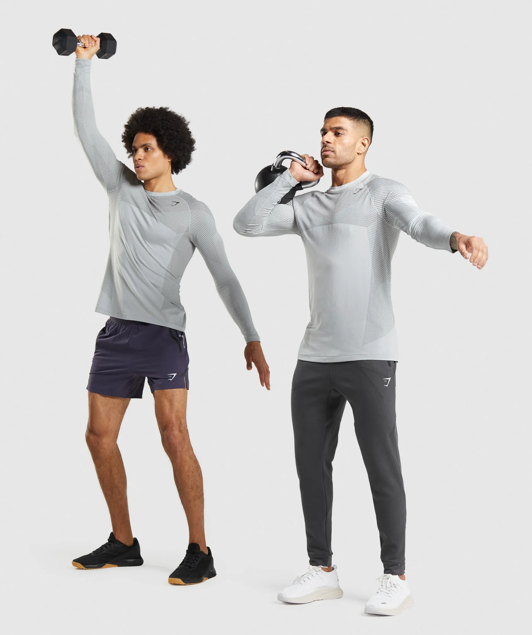Gymshark Apex Seamless Long Sleeve T-Shirt - Light Grey/Onyx Grey sold by Gymshark product image thumbnail 4