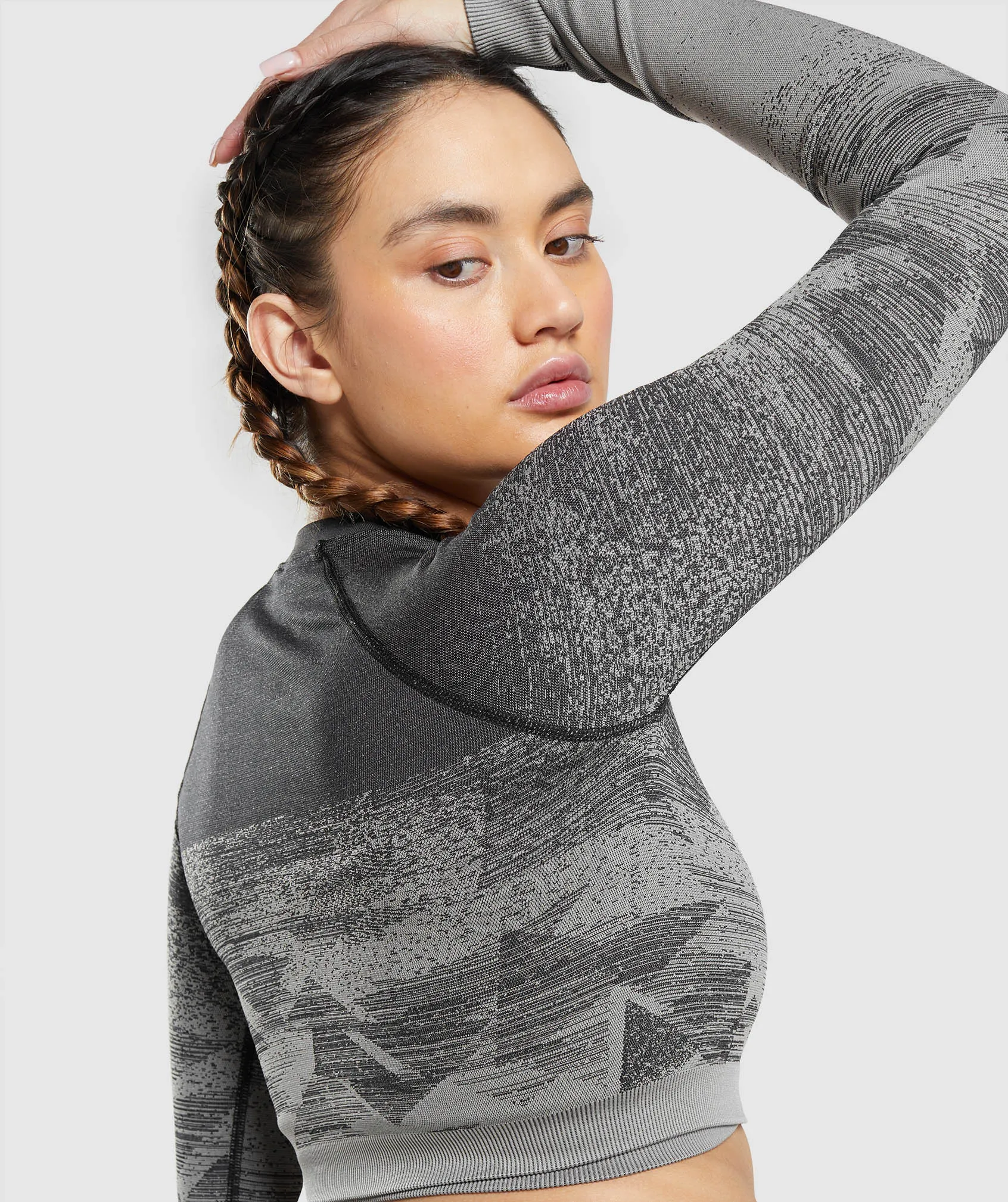Gymshark Adapt Ombre Crop Top - Triangle | Black Print sold by Gymshark product image thumbnail 5